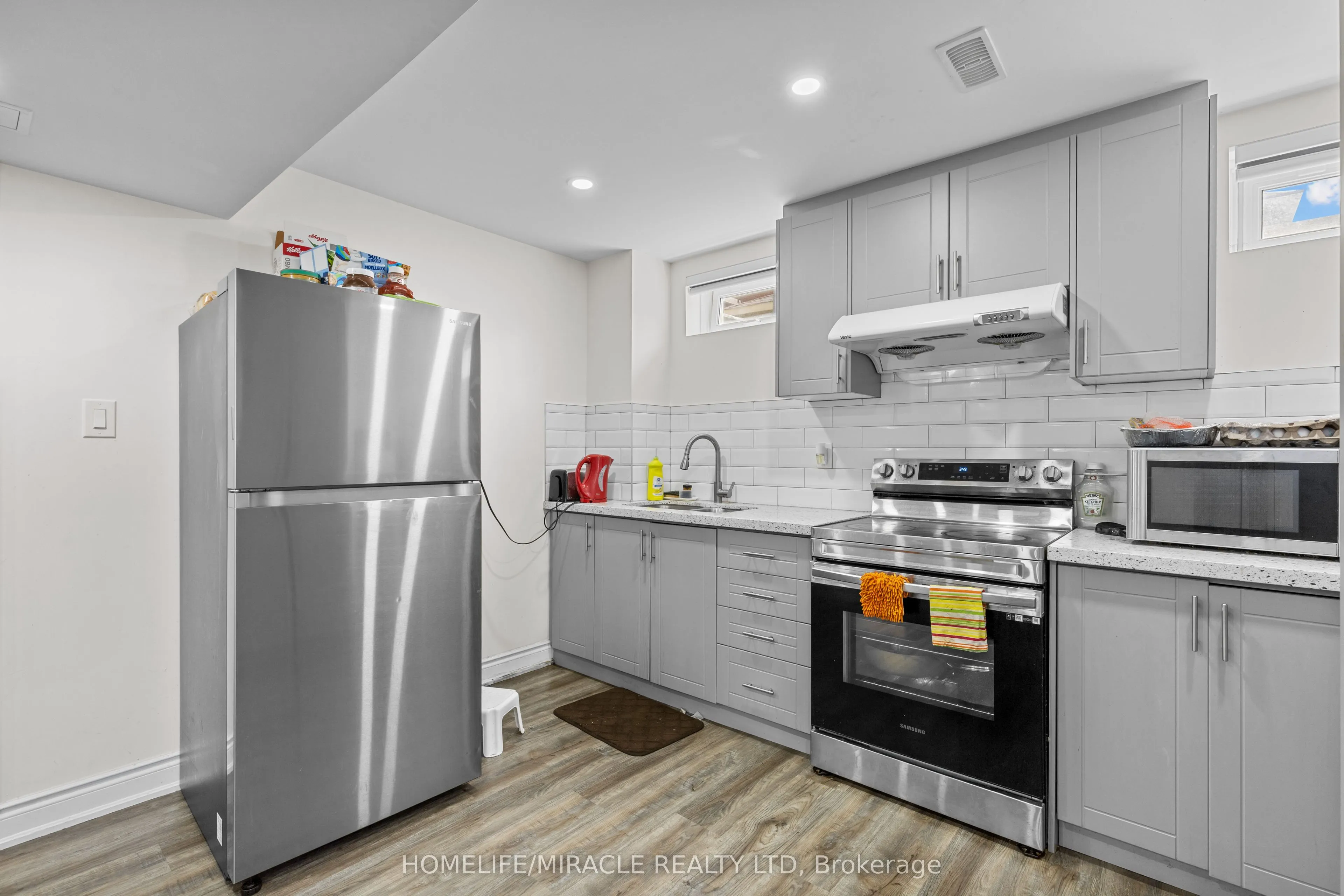 44 Newark Way