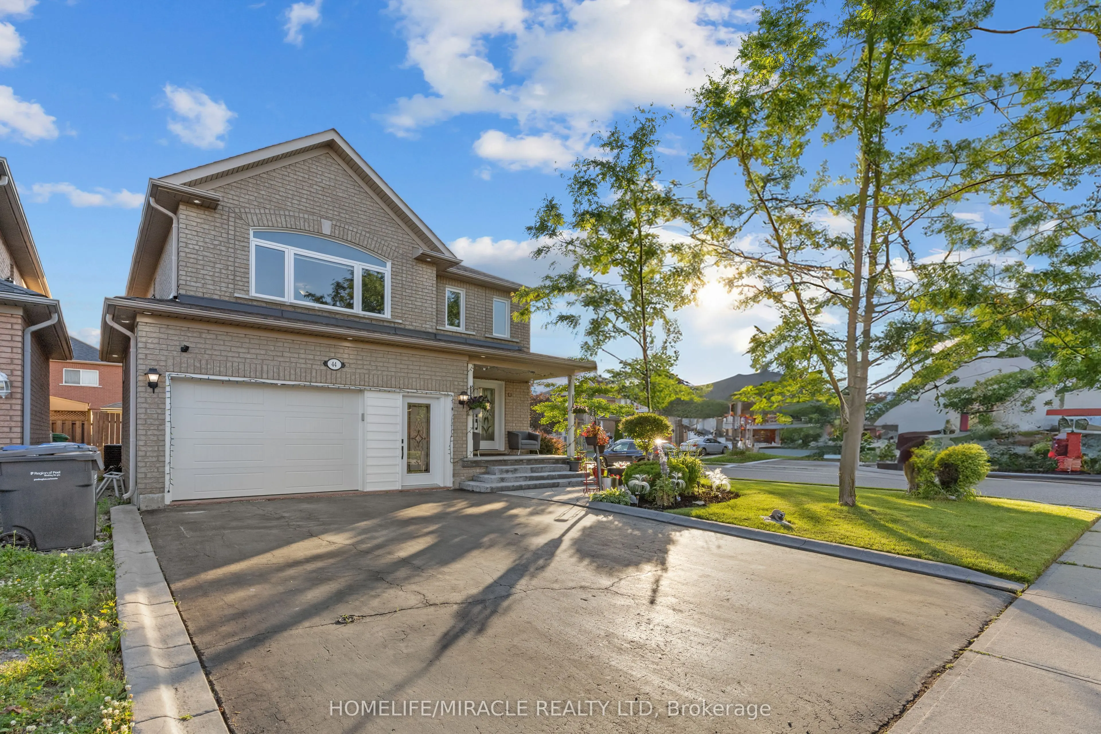 44 Newark Way