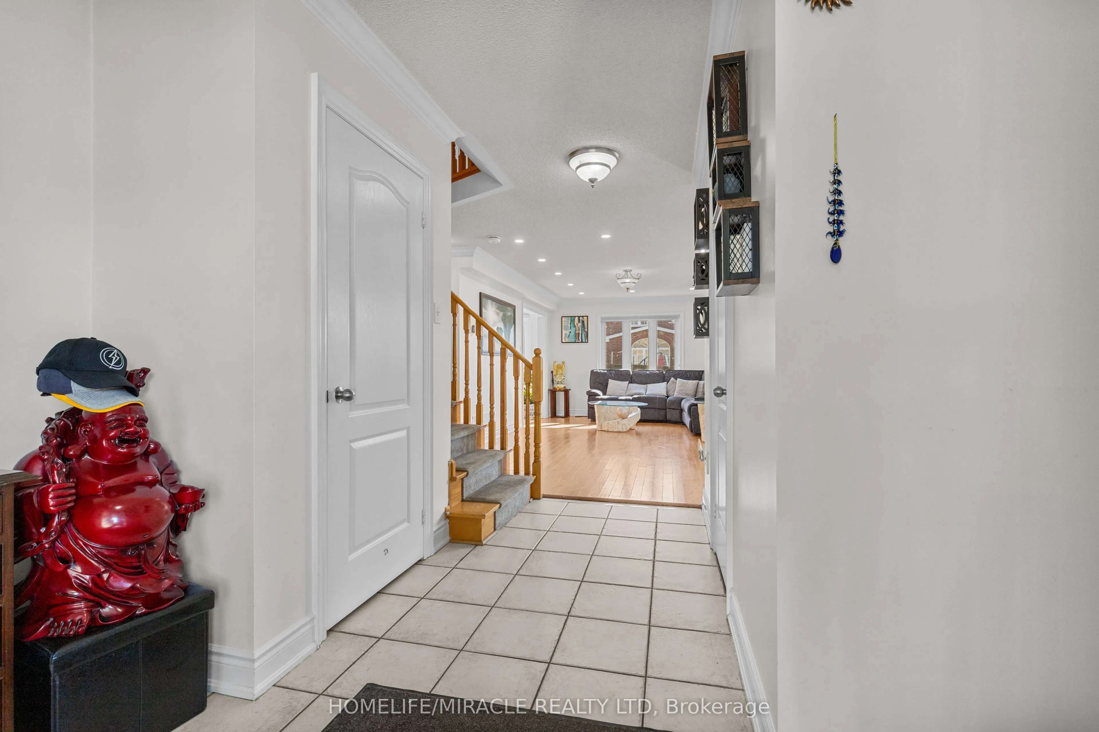 44 Newark Way