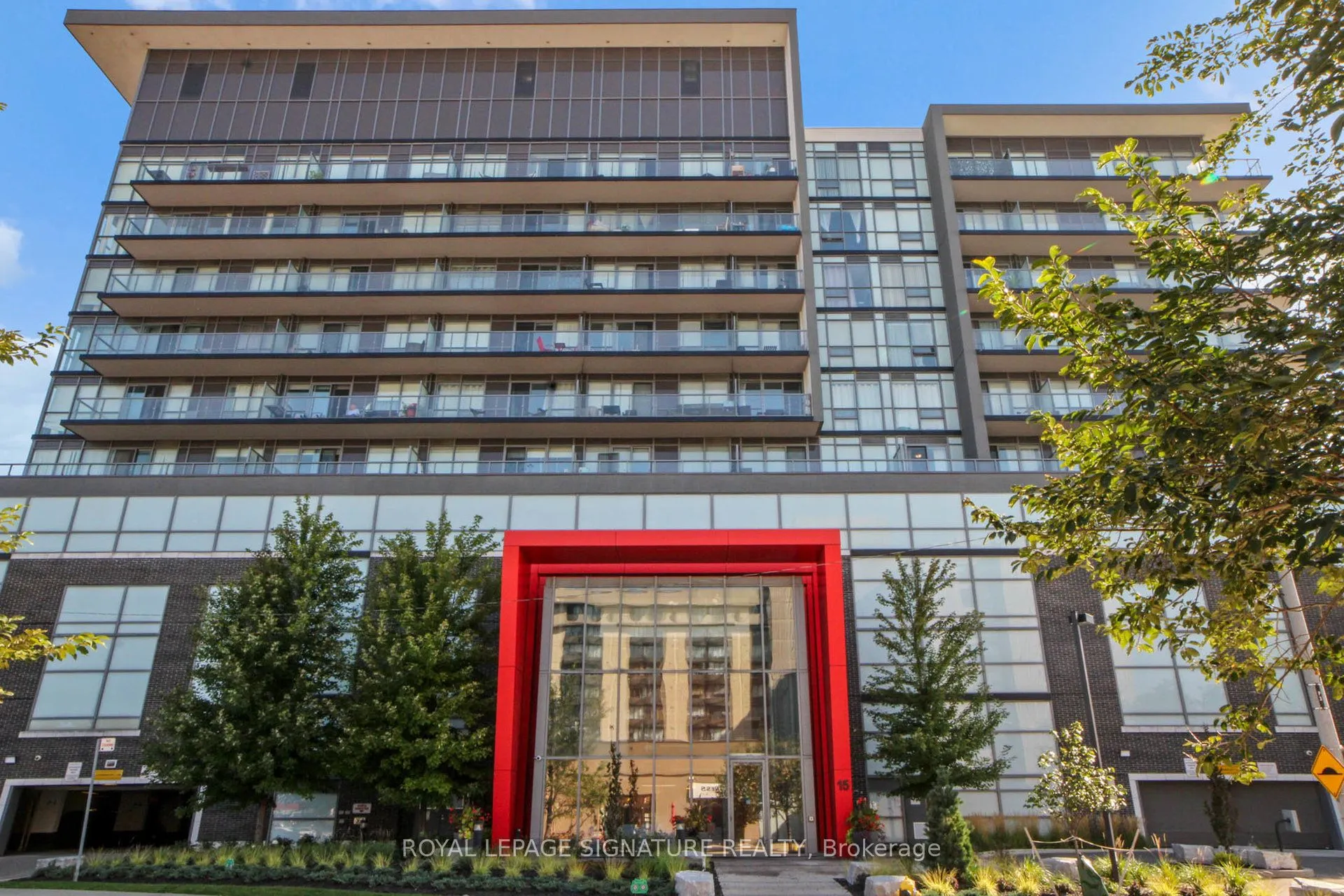 15 James Finlay Way, #1012