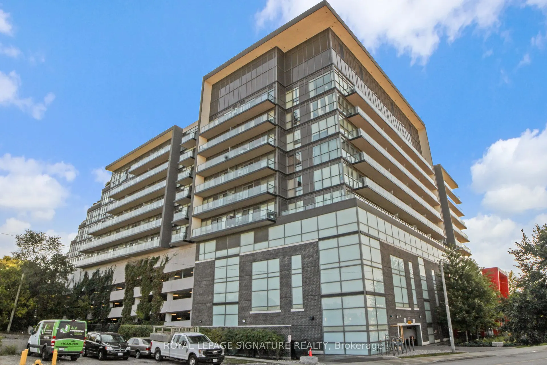 15 James Finlay Way, #1012
