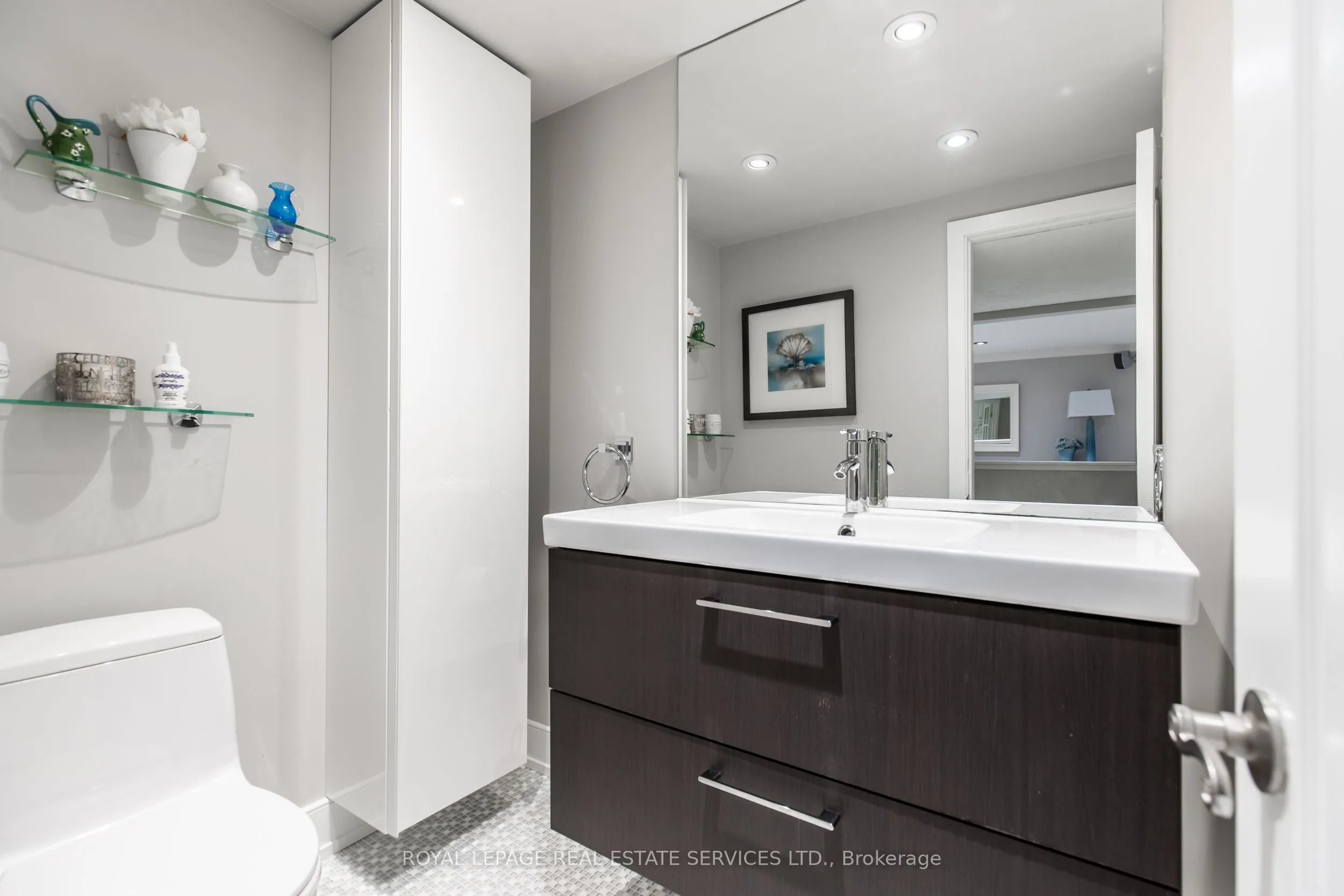 16 Ferndale Crescent