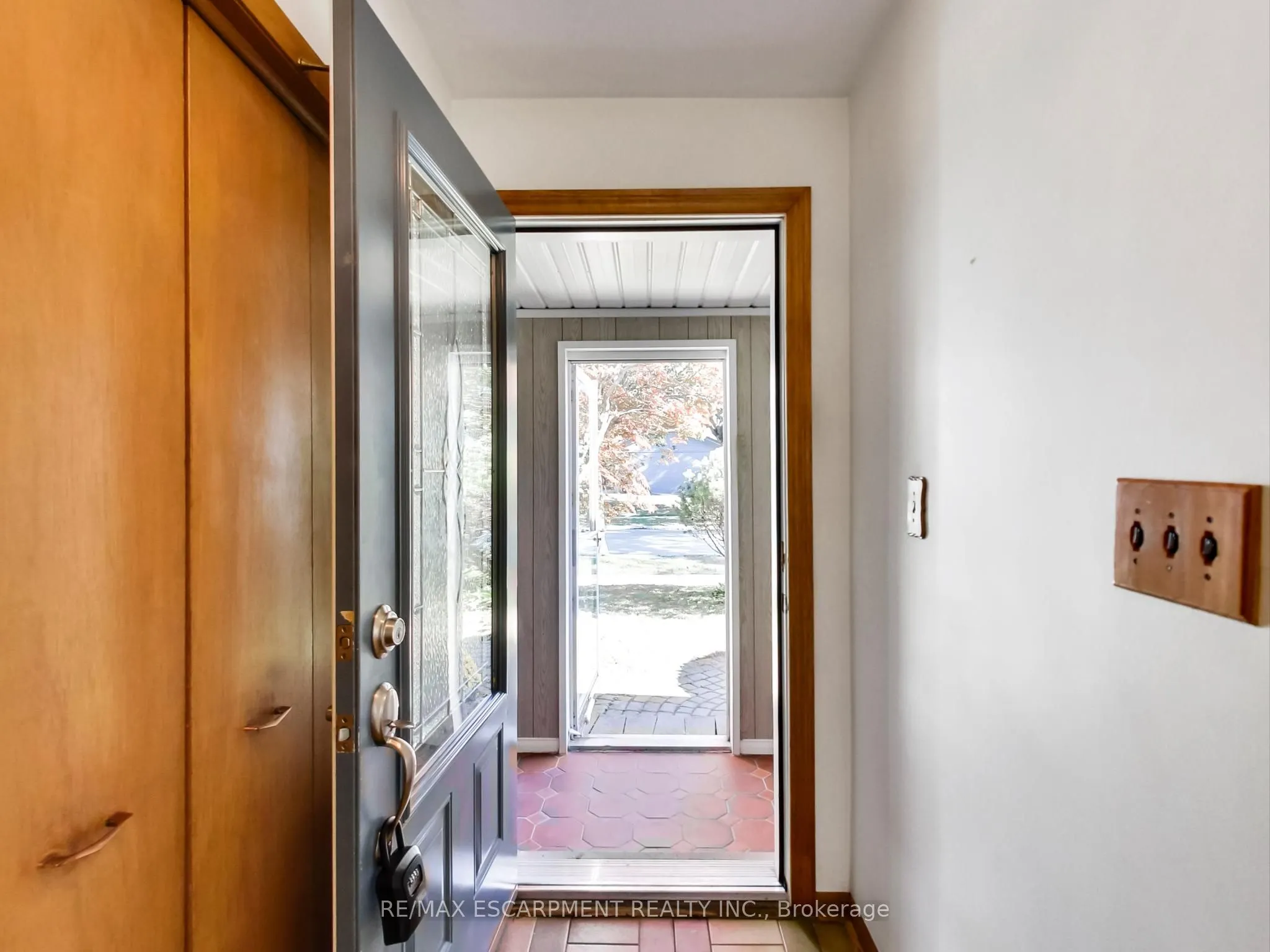 558 Parkside Crescent