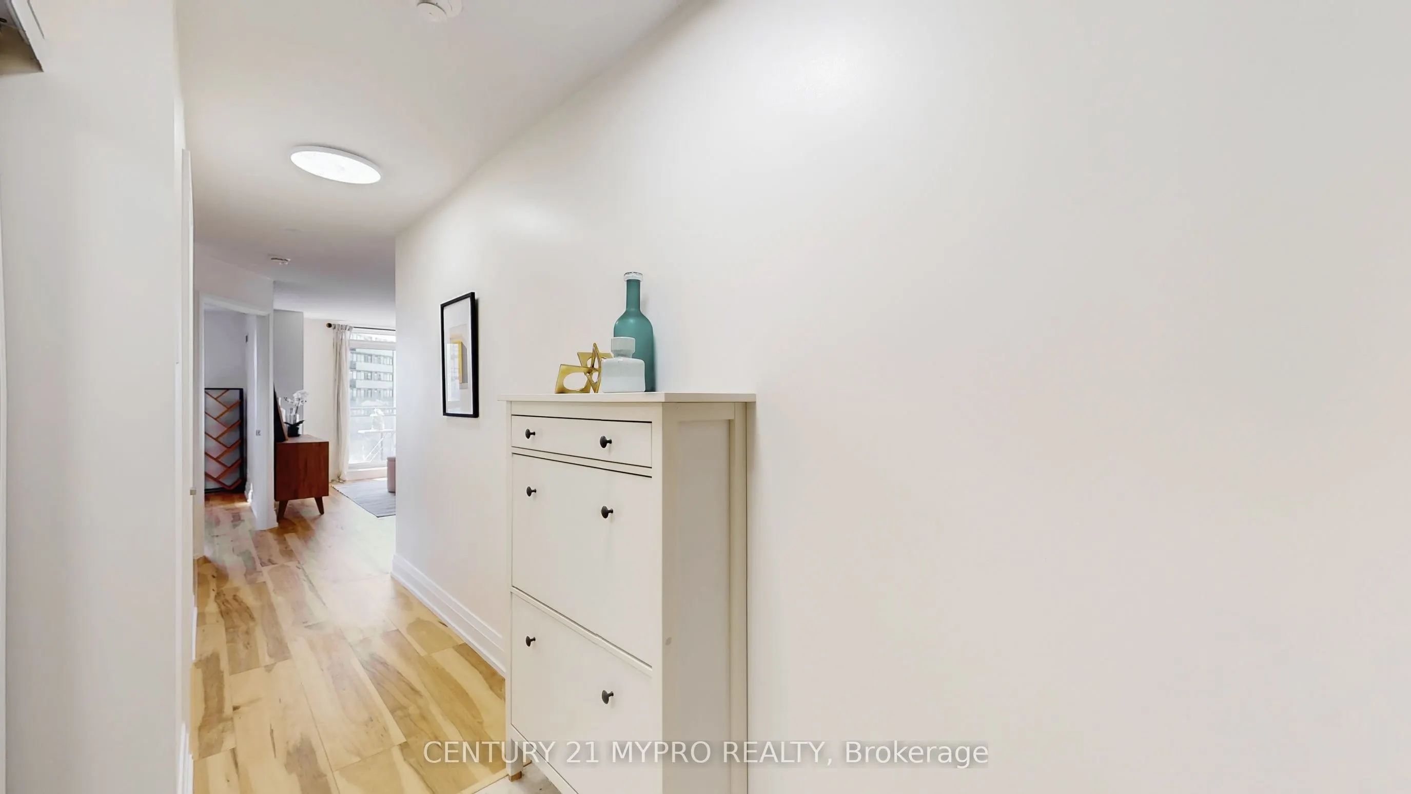 1060 Sheppard Avenue, #1103