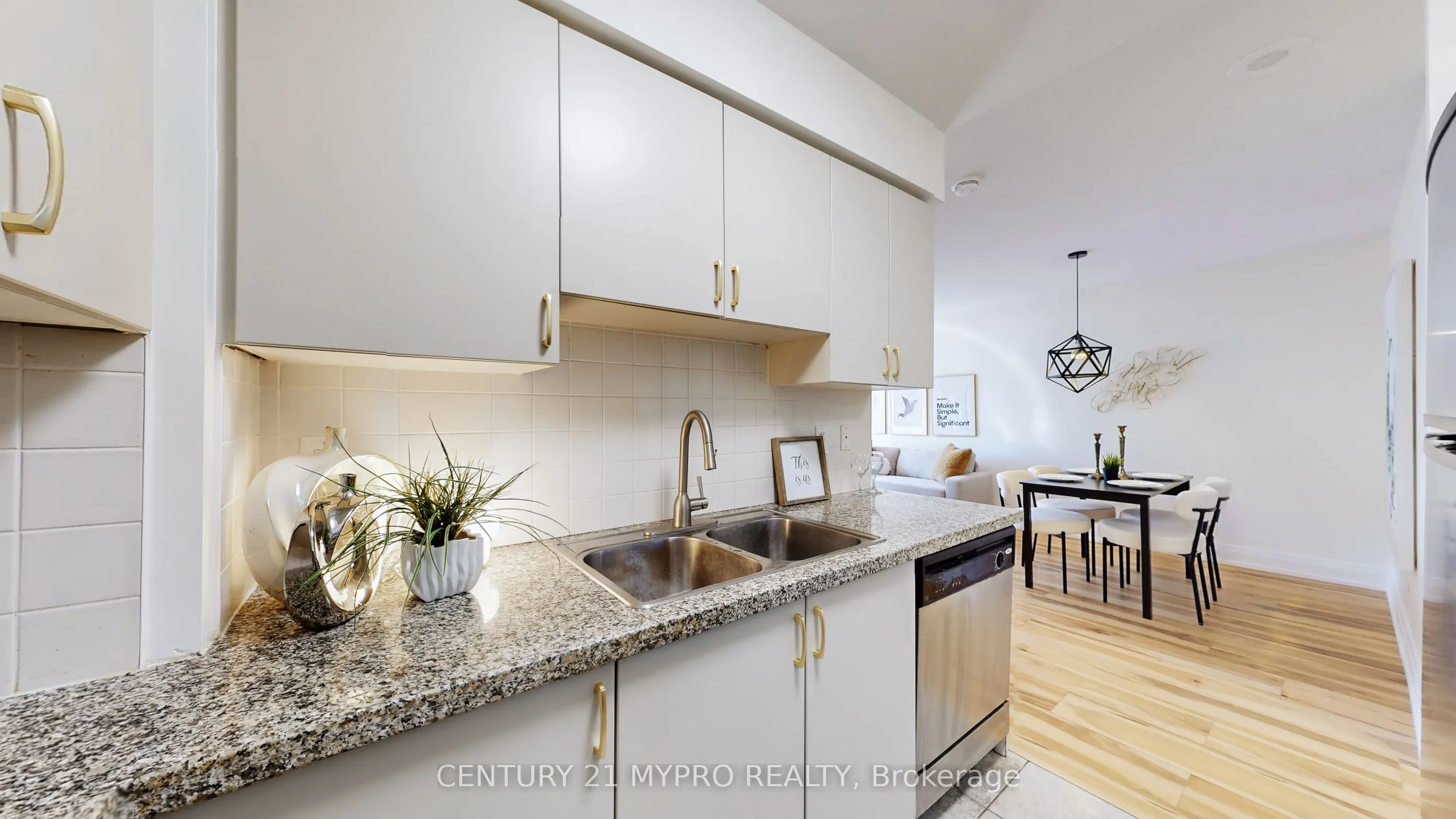 1060 Sheppard Avenue, #1103