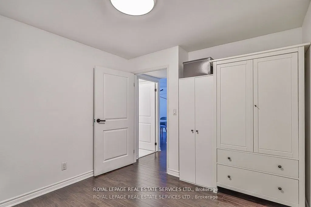2267 Lakeshore Boulevard W, #216