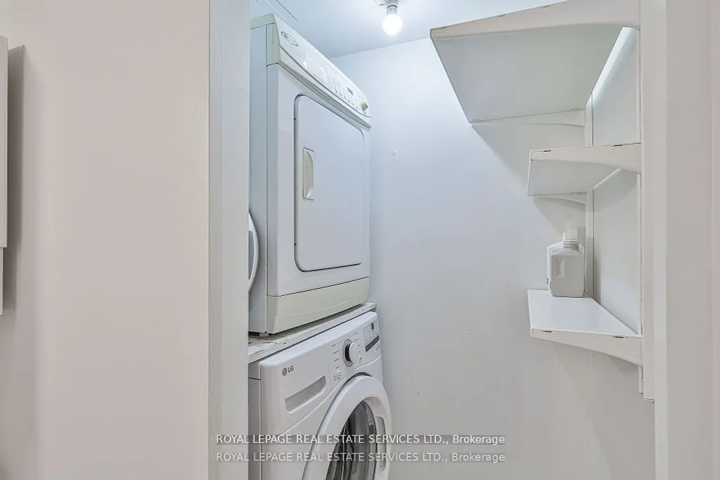 2267 Lakeshore Boulevard W, #216
