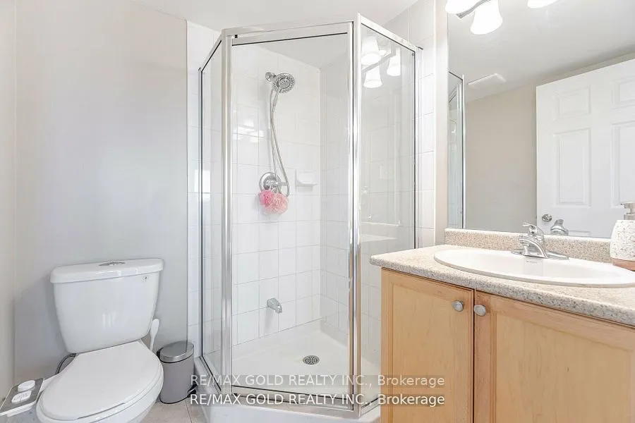 60 Fairwood Circle