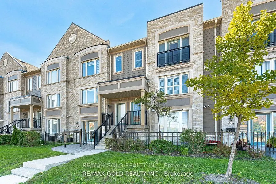 60 Fairwood Circle