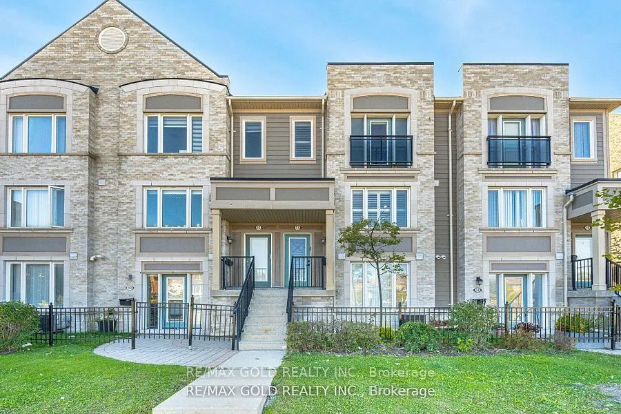 60 Fairwood Circle