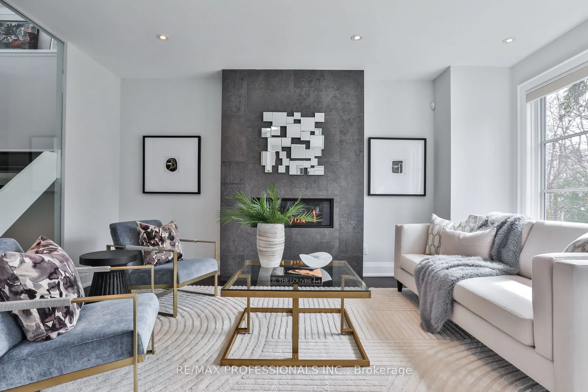 6 Meadowcrest Road
