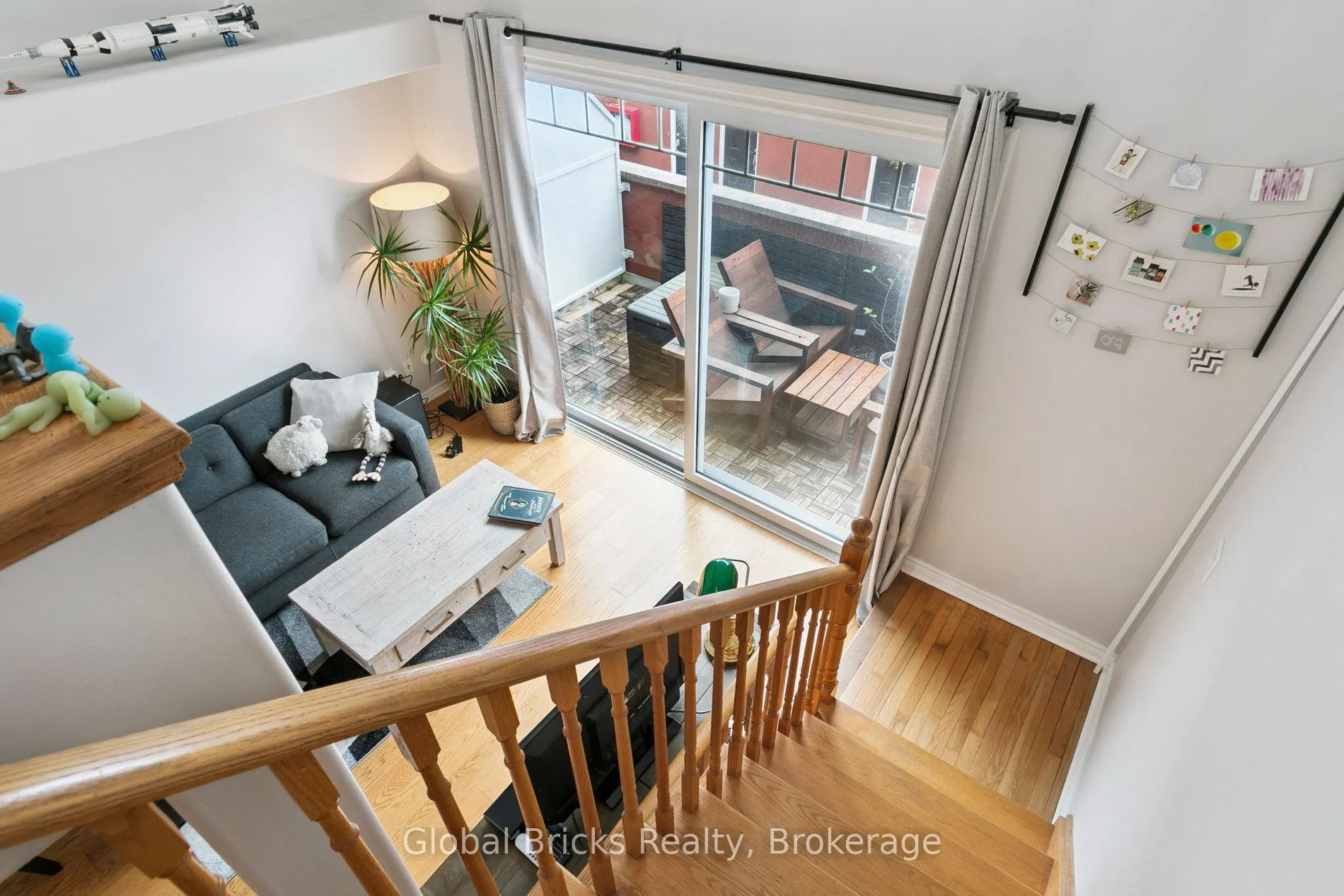 3400 Lakeshore Boulevard W, #203