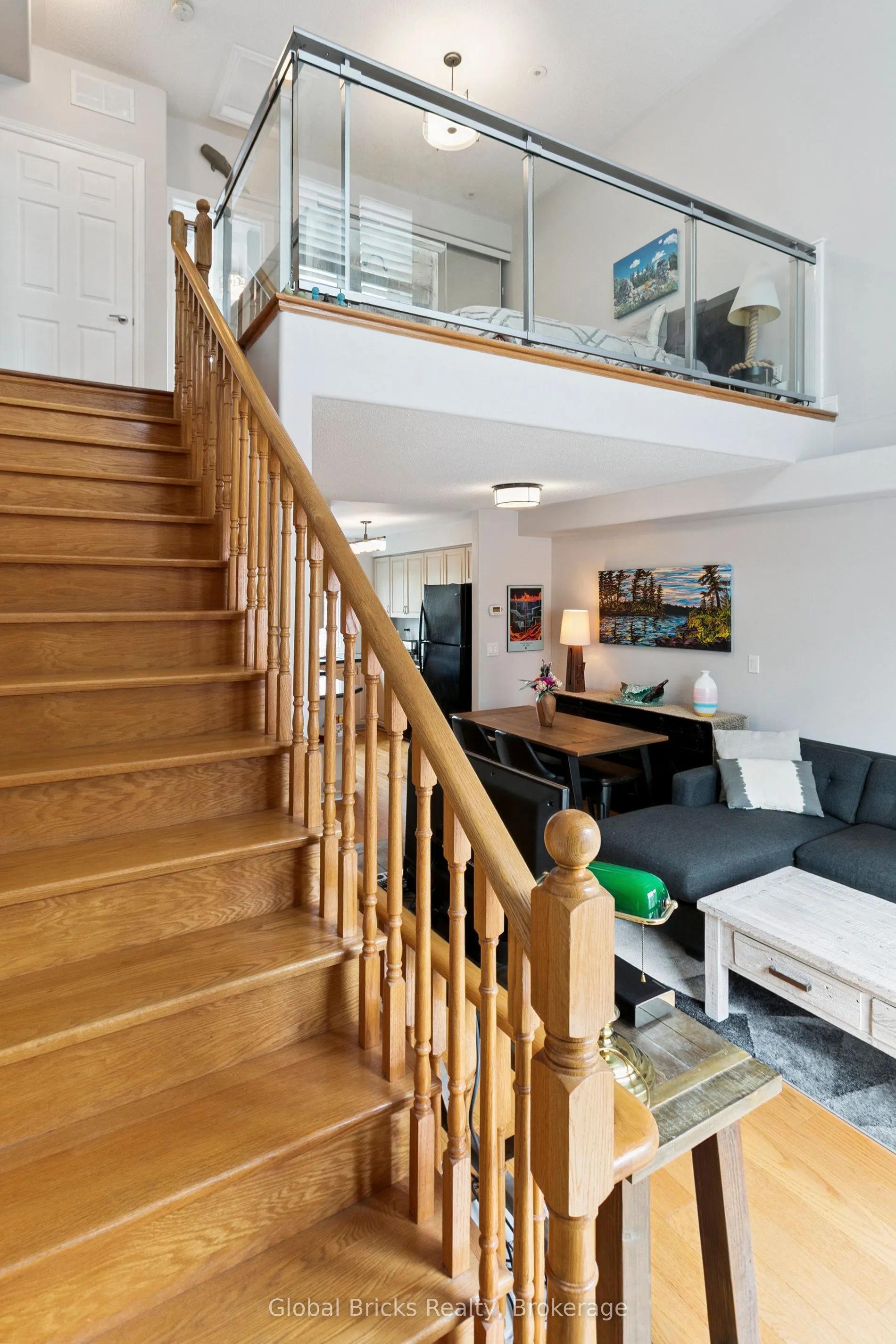 3400 Lakeshore Boulevard W, #203