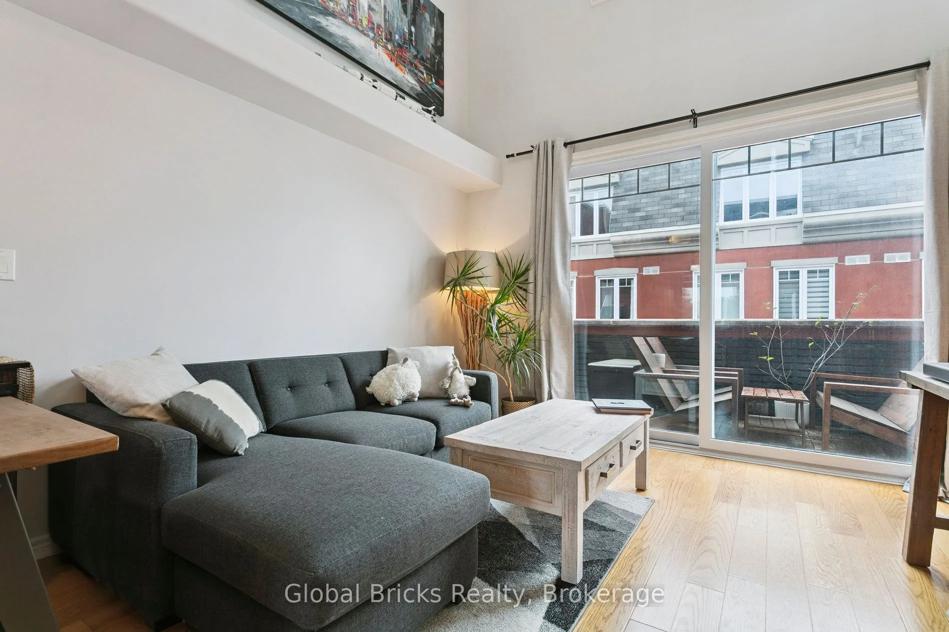 3400 Lakeshore Boulevard W, #203