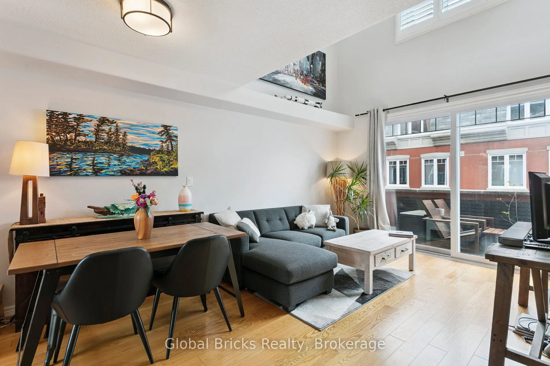 3400 Lakeshore Boulevard W, #203