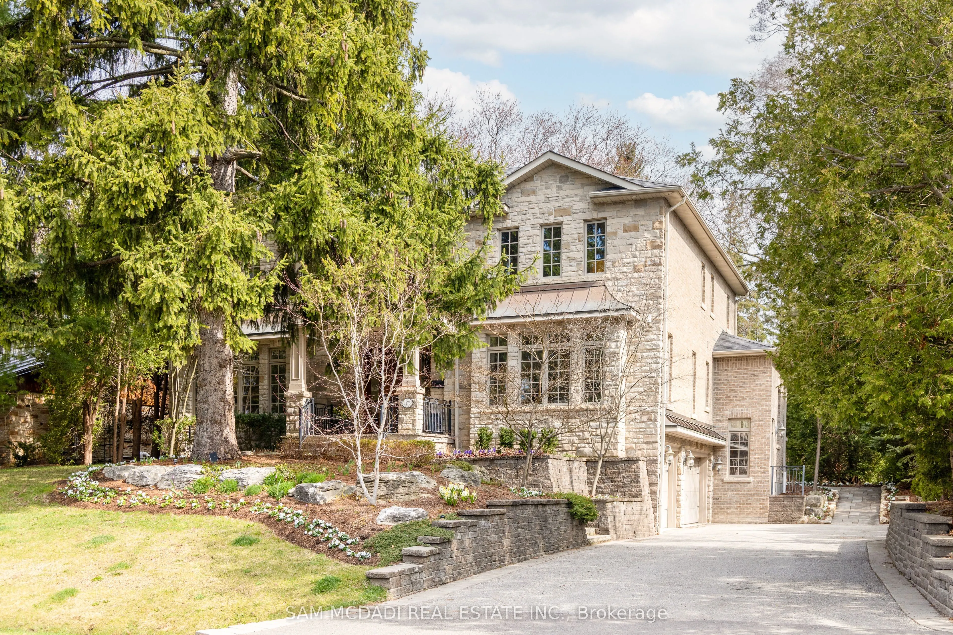 1173 Woodeden Drive