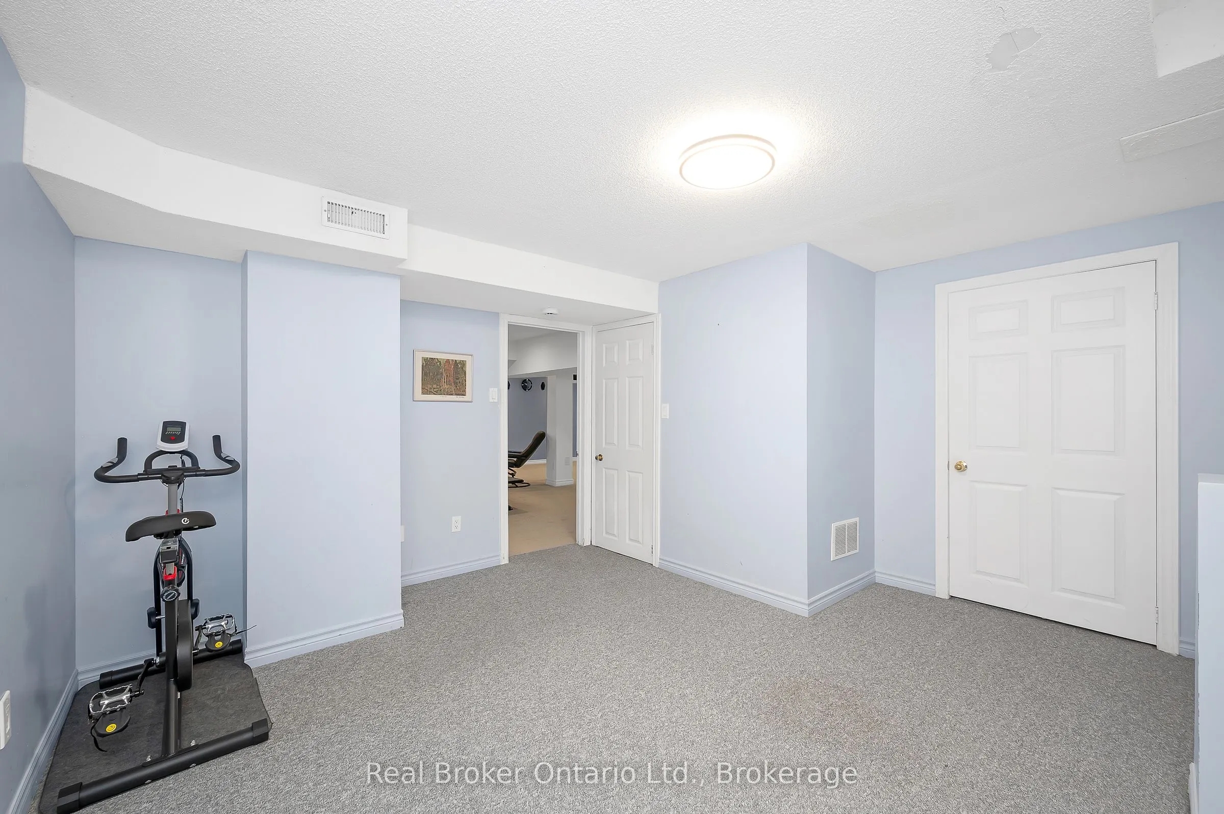 3277 Folkway Drive