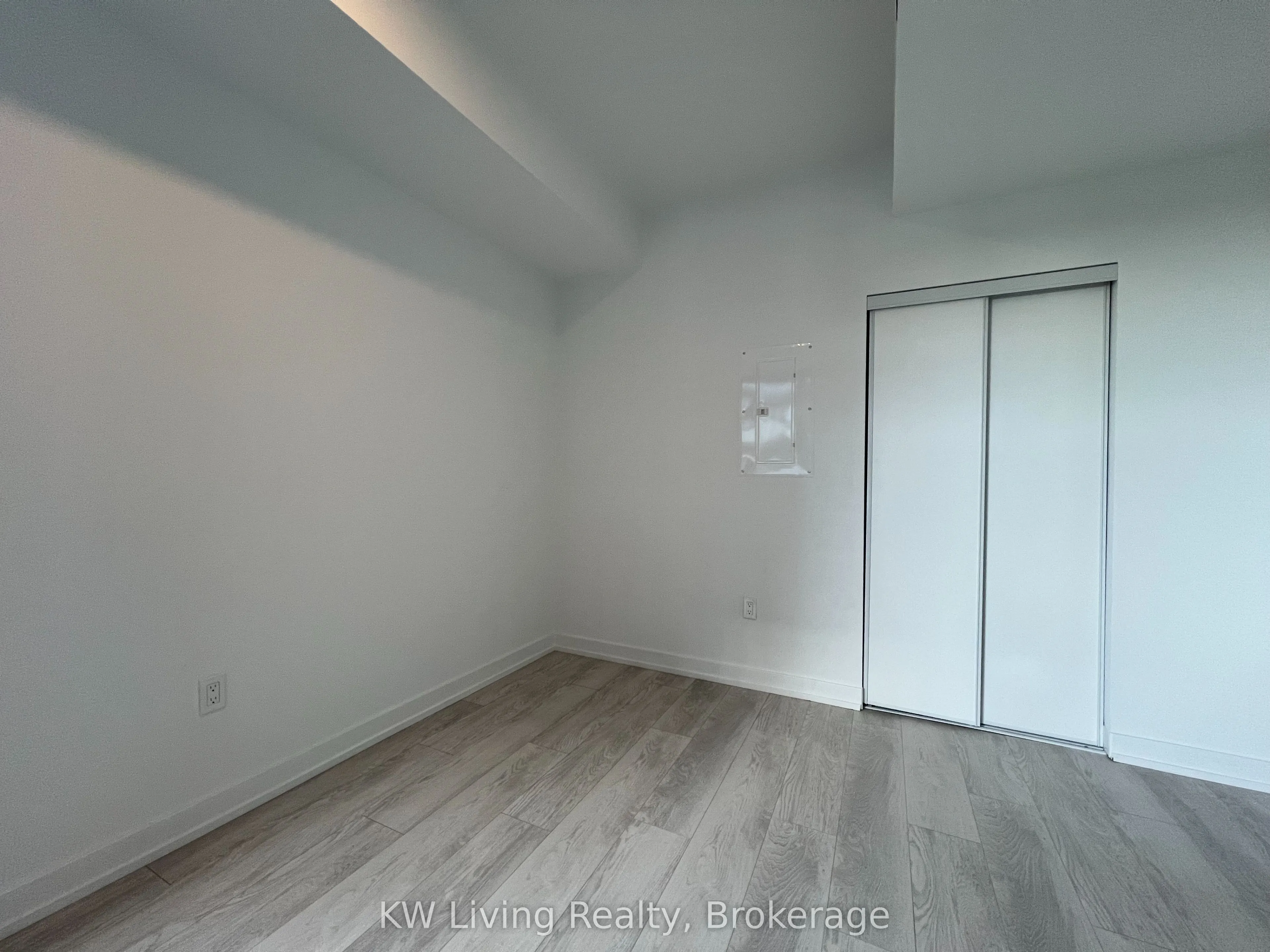 801 The Queensway, #605