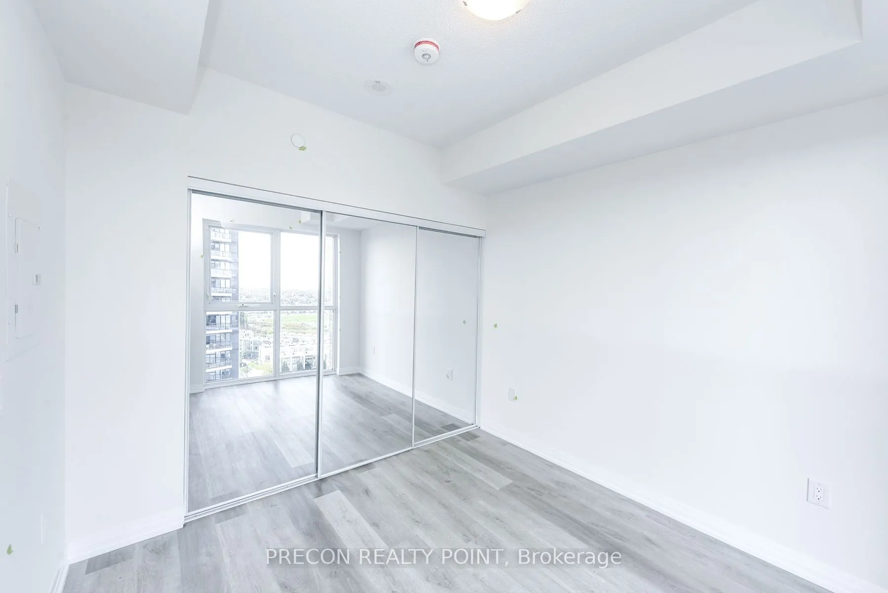 15 Watergarden Drive N, #1205