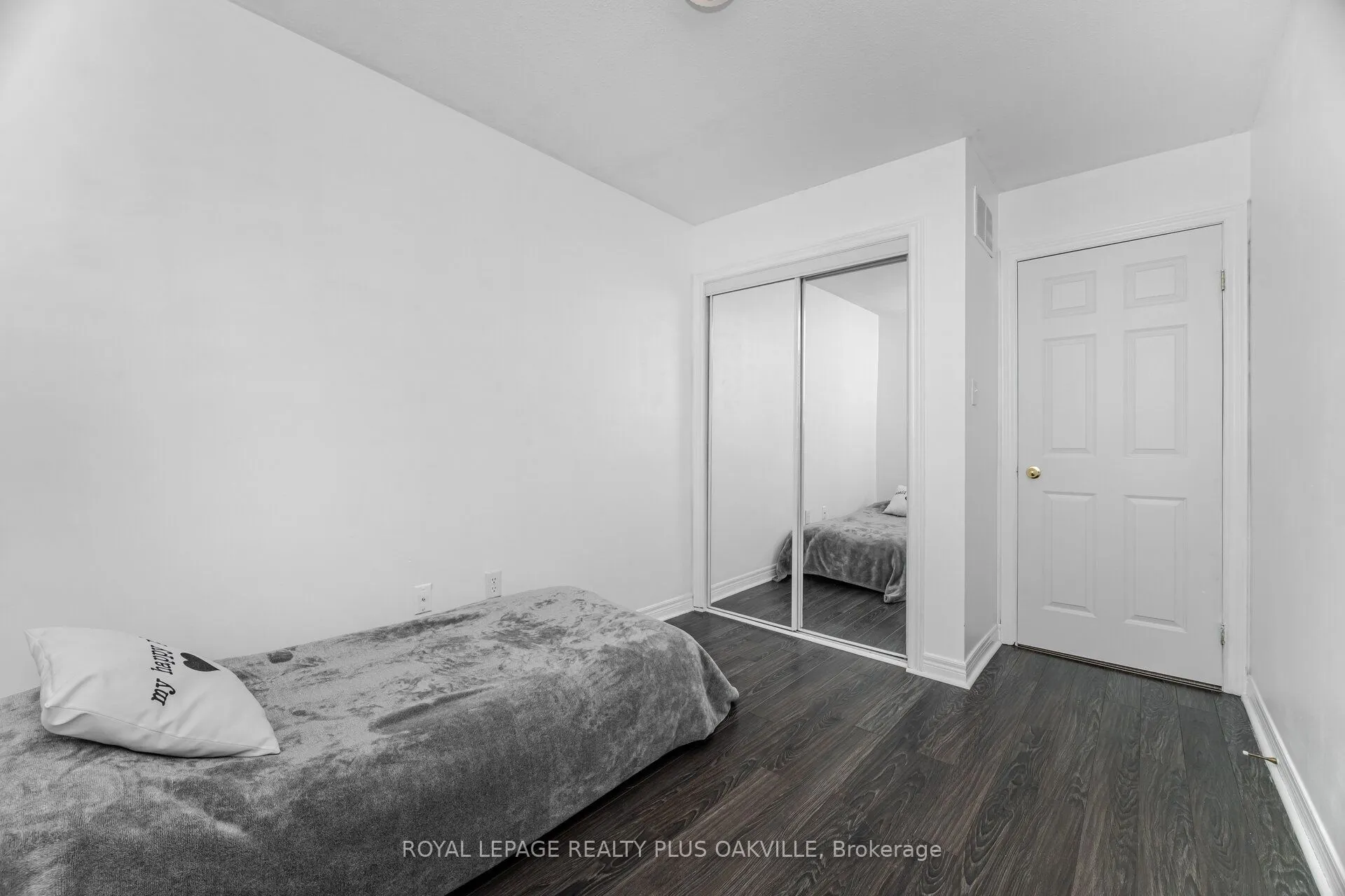 1248 Guelph Line, #5