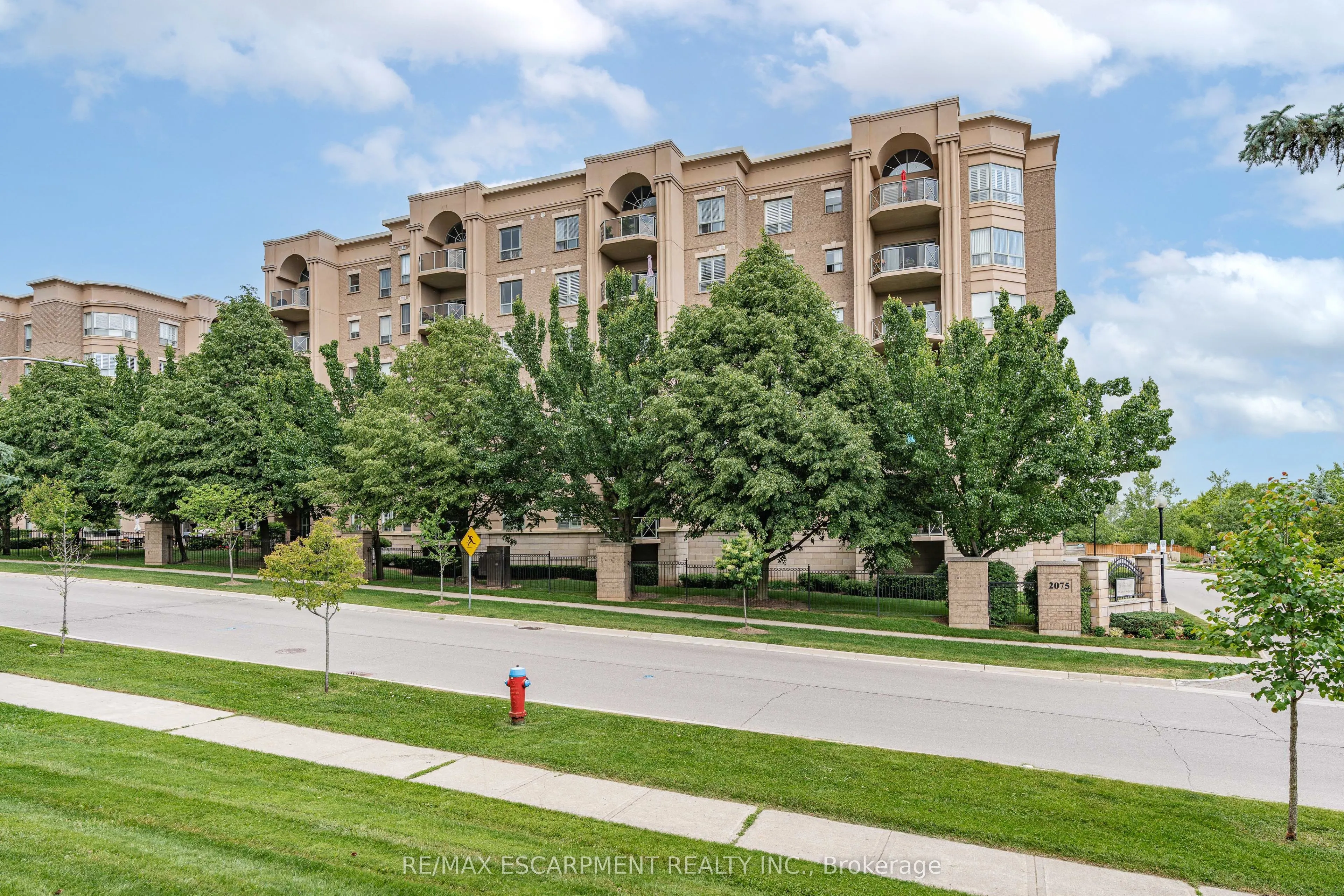 2075 Amherst Heights Drive, #506