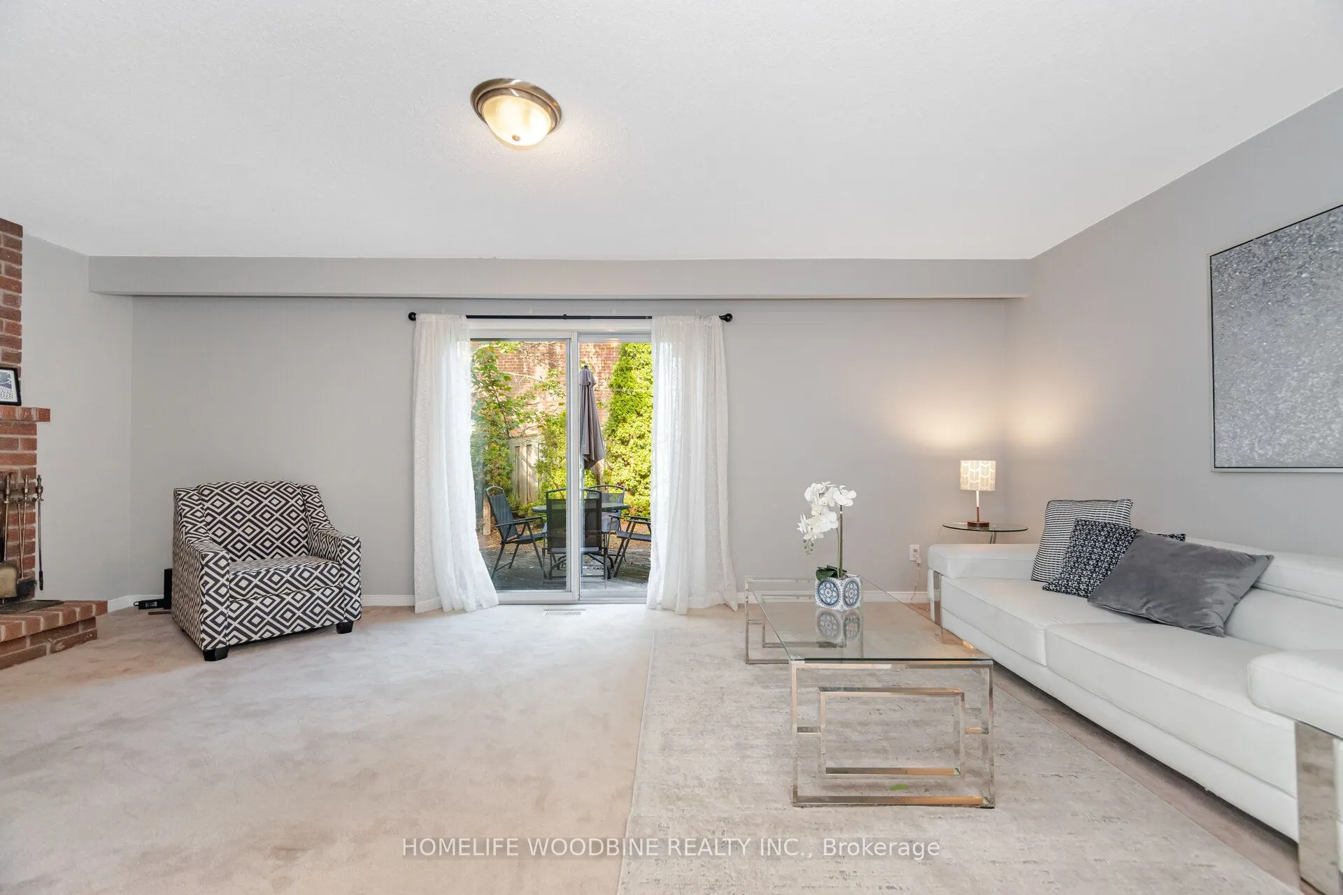 1431 Harmsworth Square
