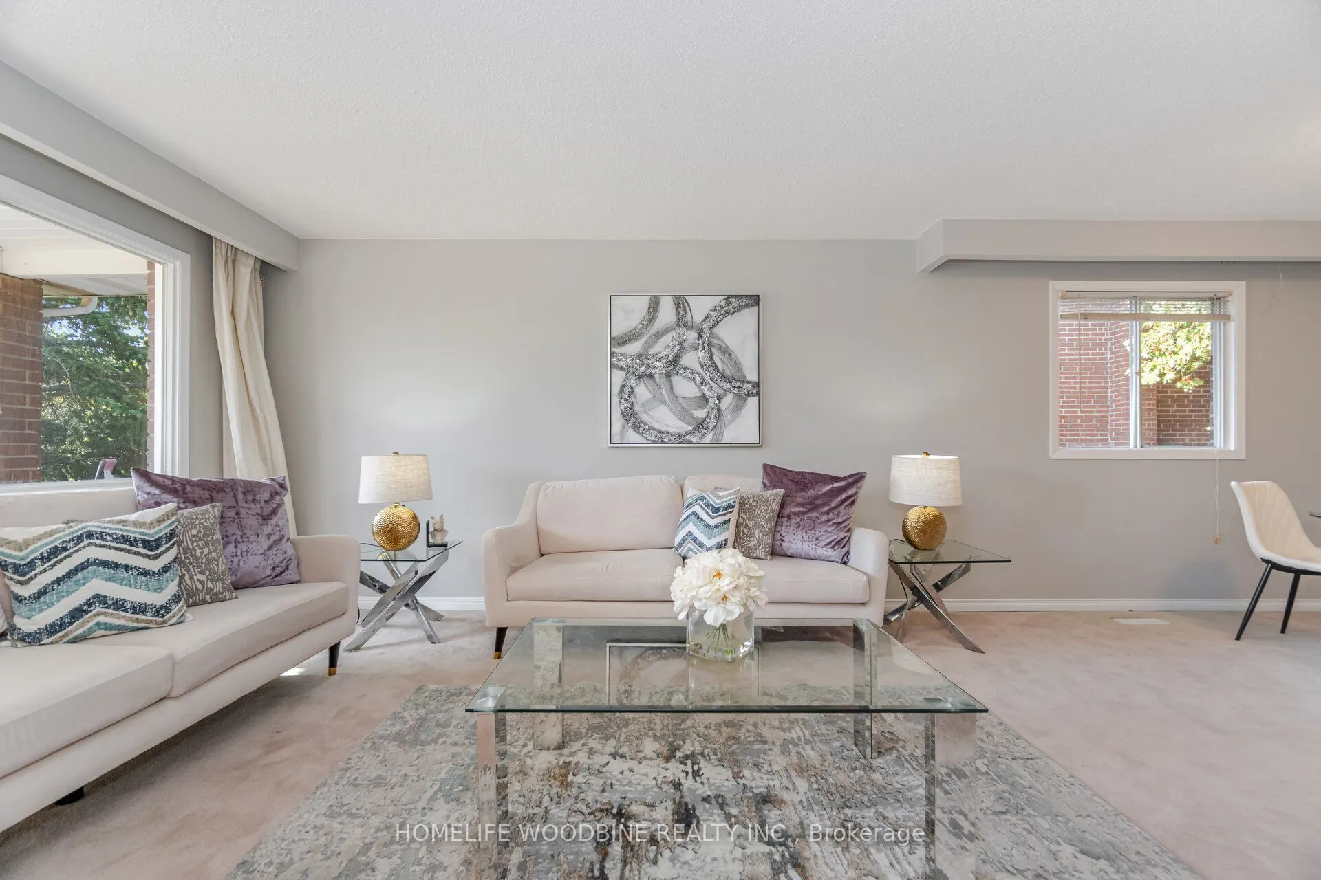 1431 Harmsworth Square