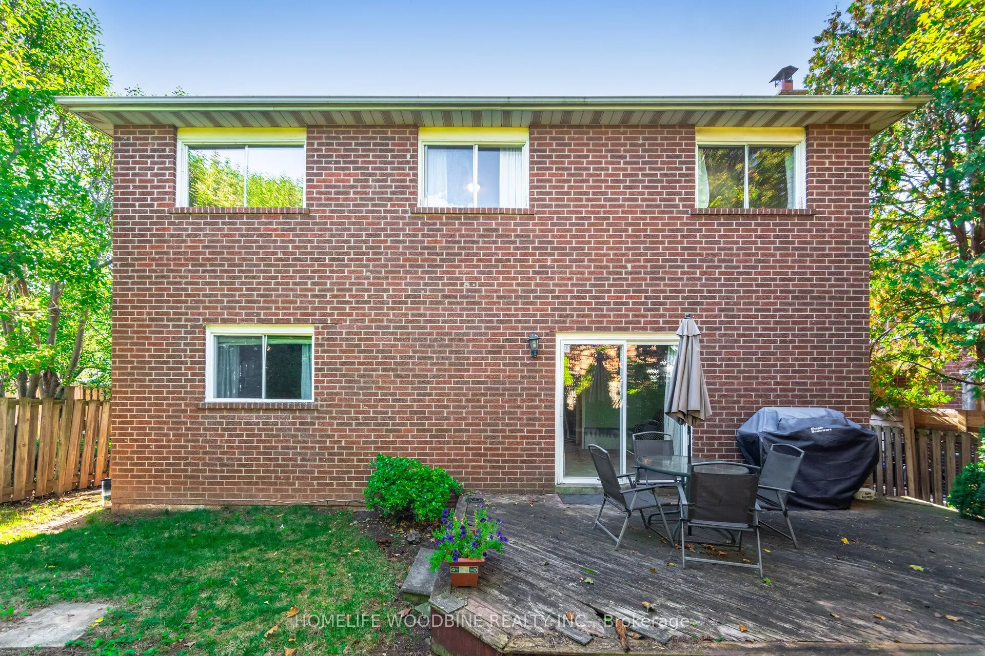 1431 Harmsworth Square
