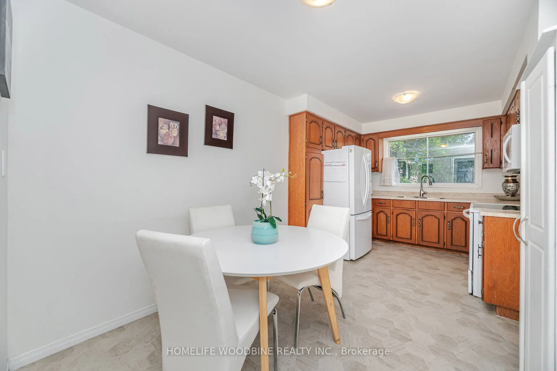 1431 Harmsworth Square