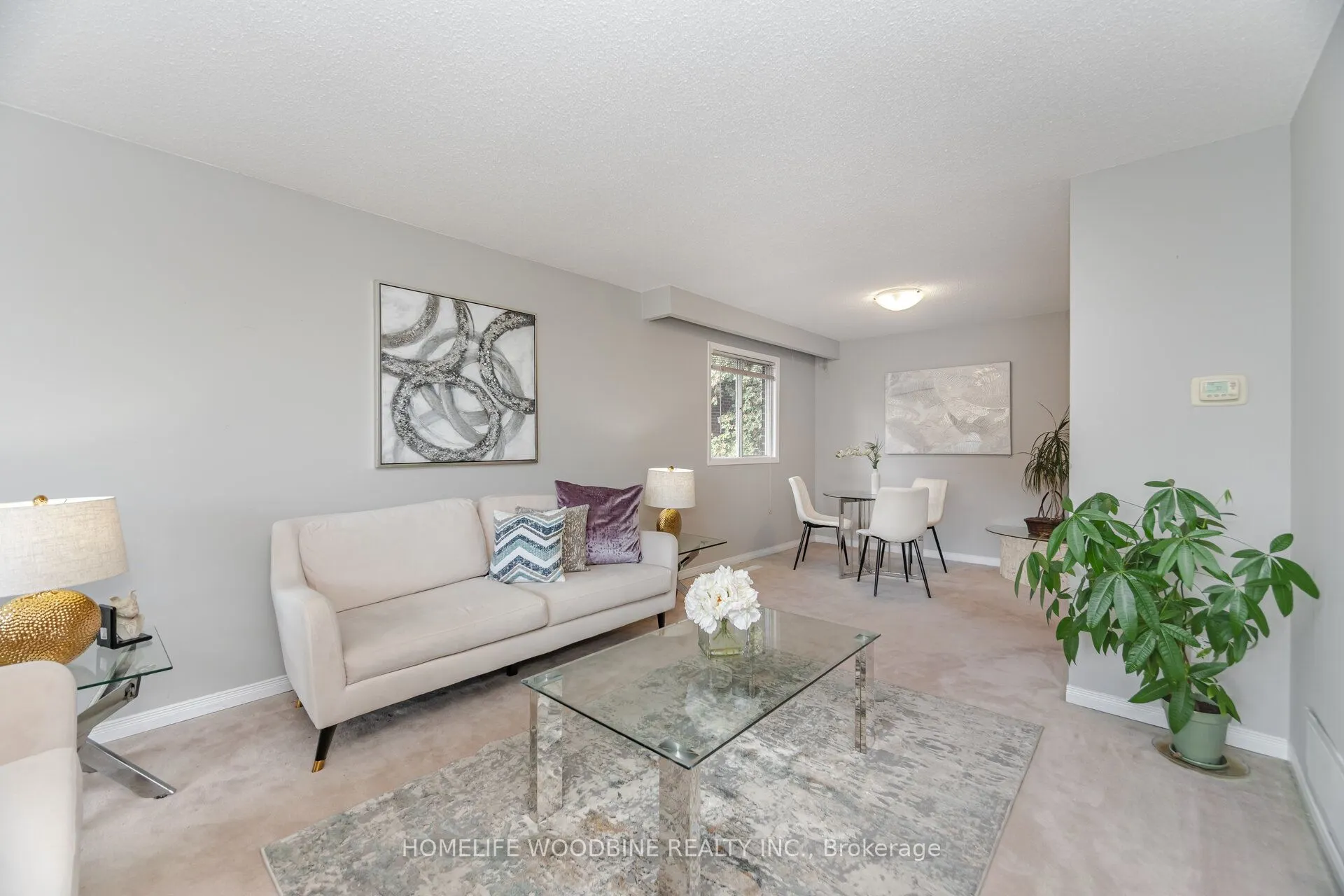 1431 Harmsworth Square