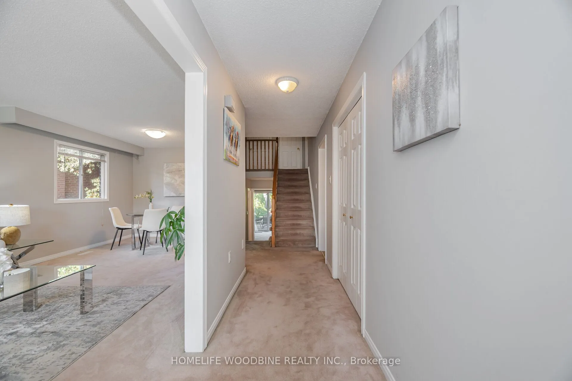 1431 Harmsworth Square
