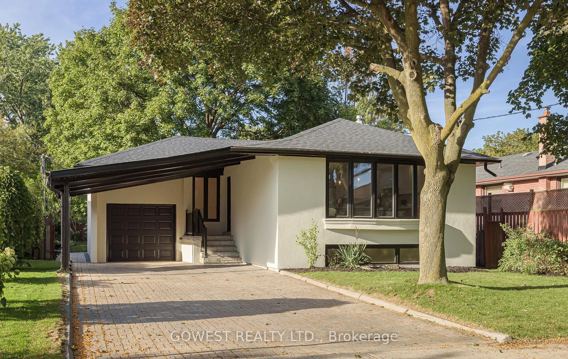 27 Hollister Road