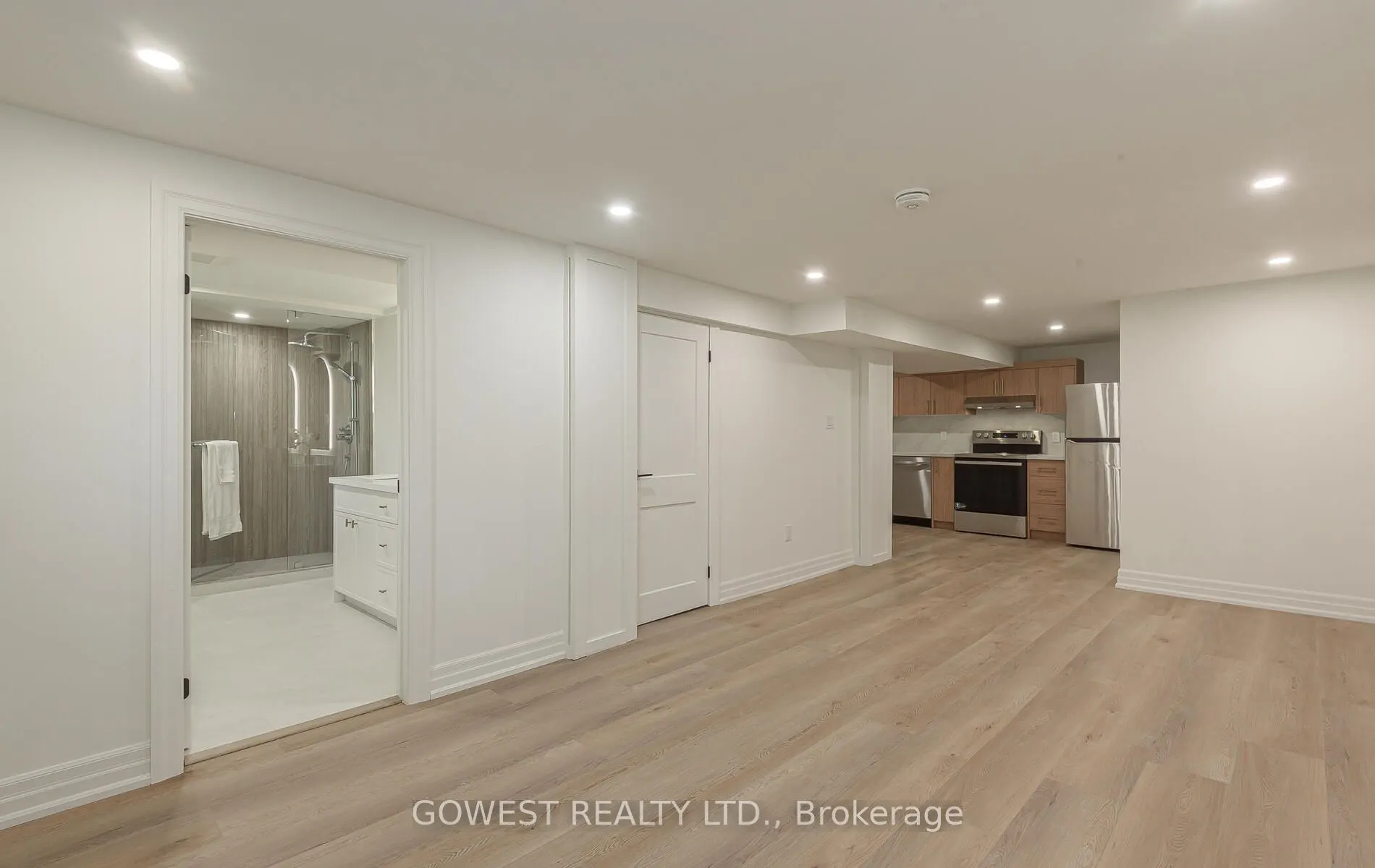 27 Hollister Road