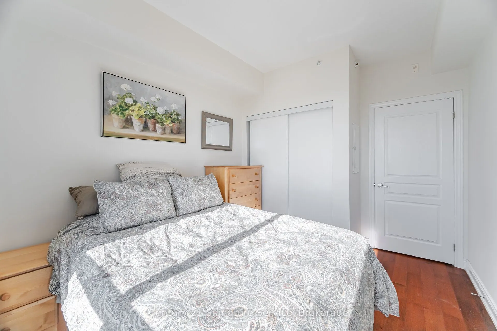 3170 Erin Mills Parkway, #401