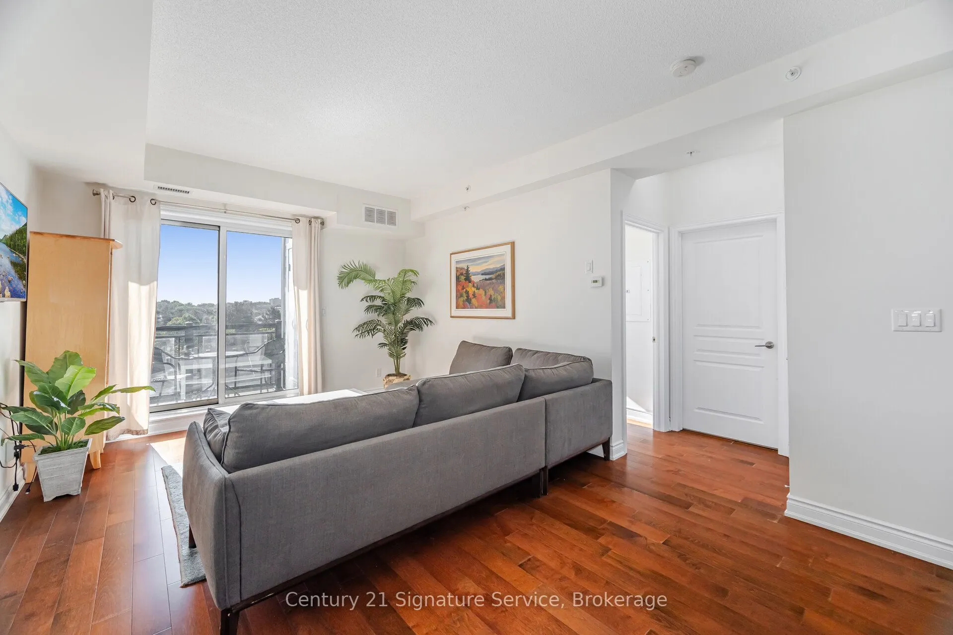 3170 Erin Mills Parkway, #401