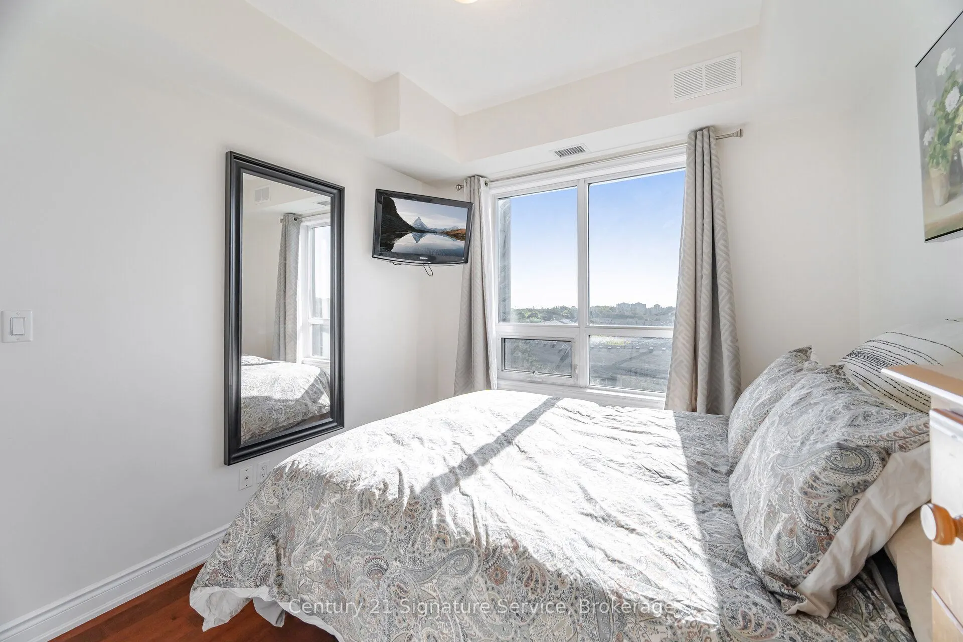 3170 Erin Mills Parkway, #401