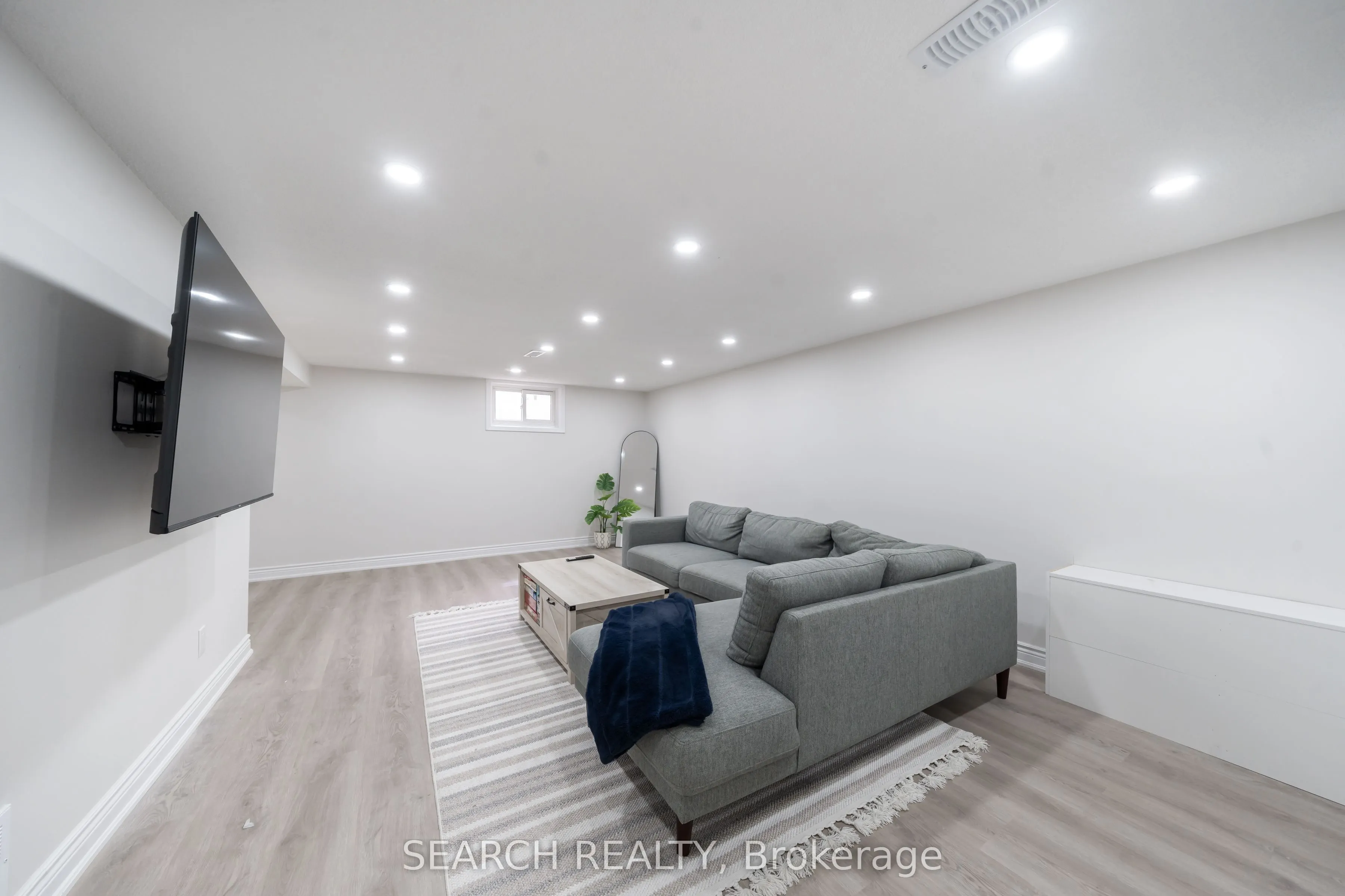 1079 Deta Road