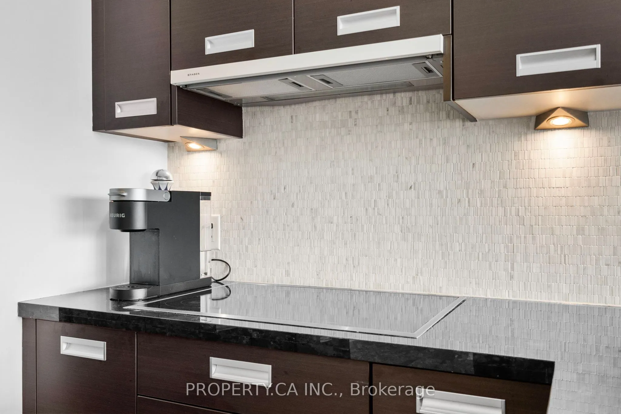 90 Park Lawn Road, #1211