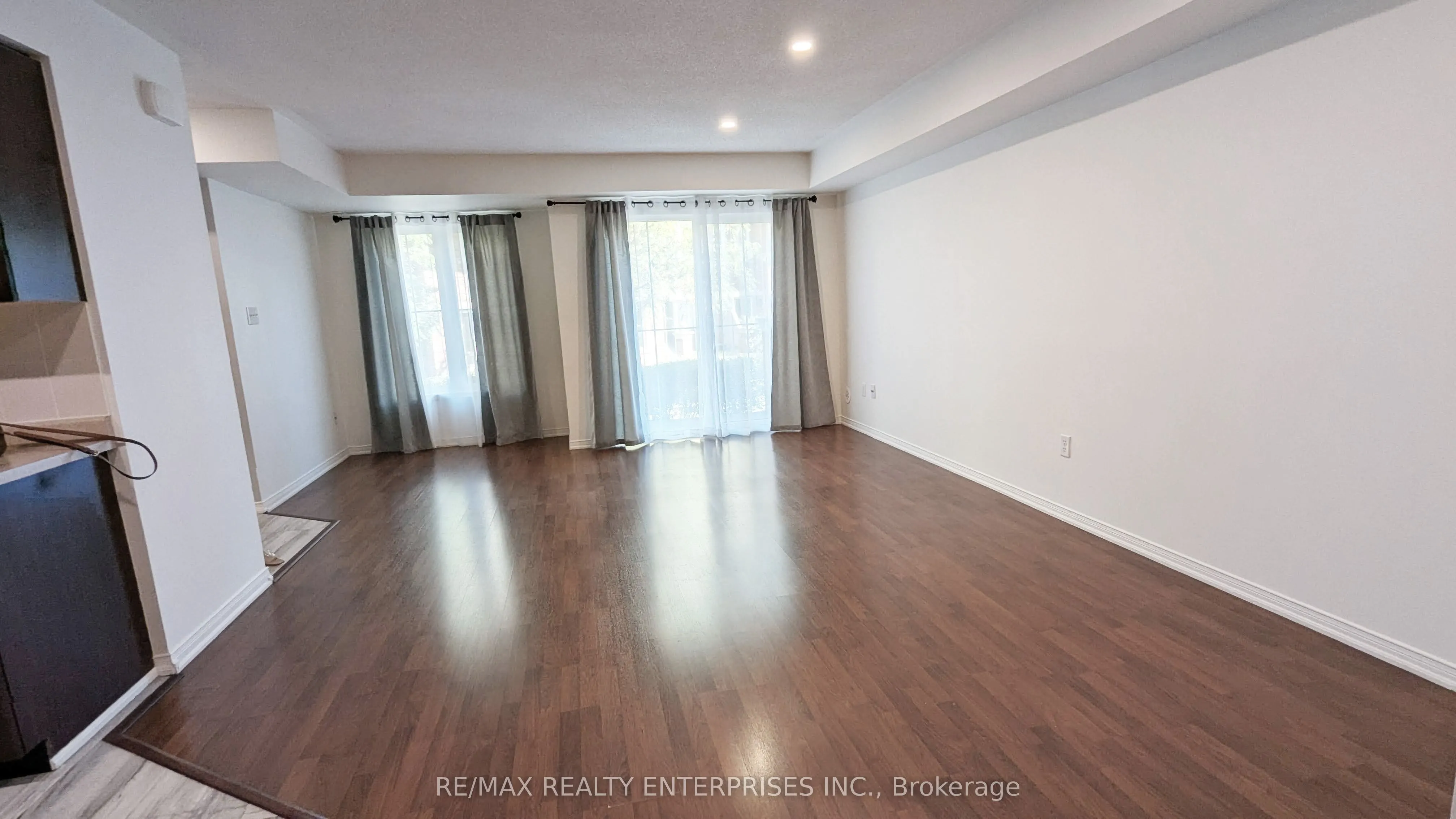 2557 Sixth Line, #13