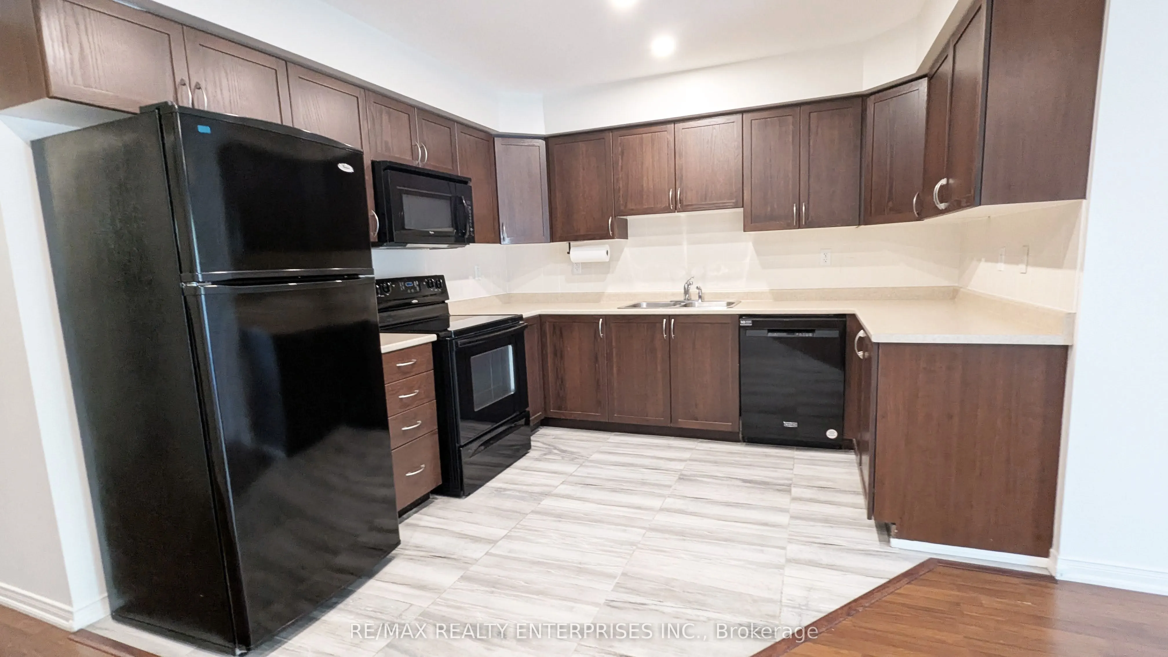 2557 Sixth Line, #13