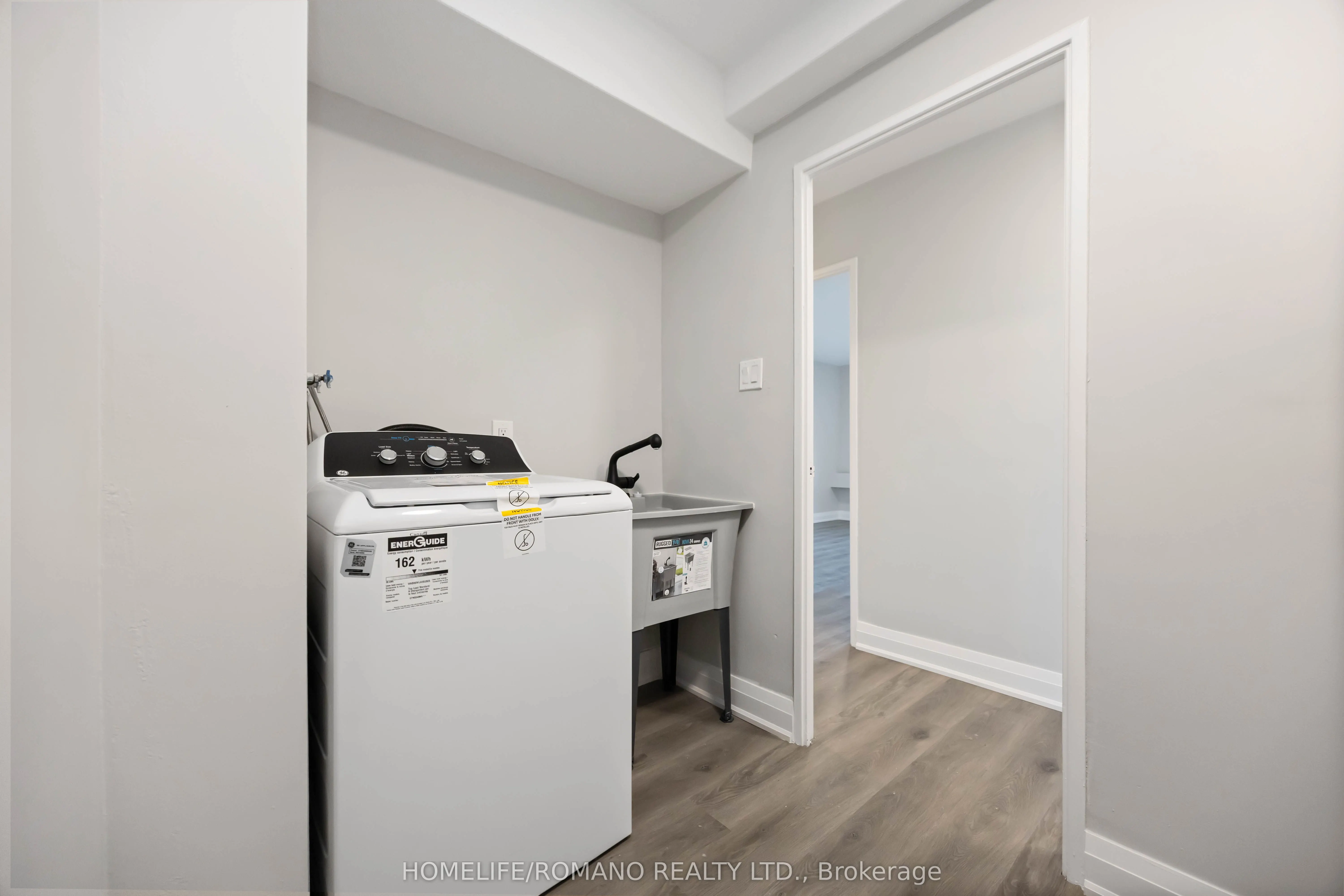 2835 Islington Avenue, #501
