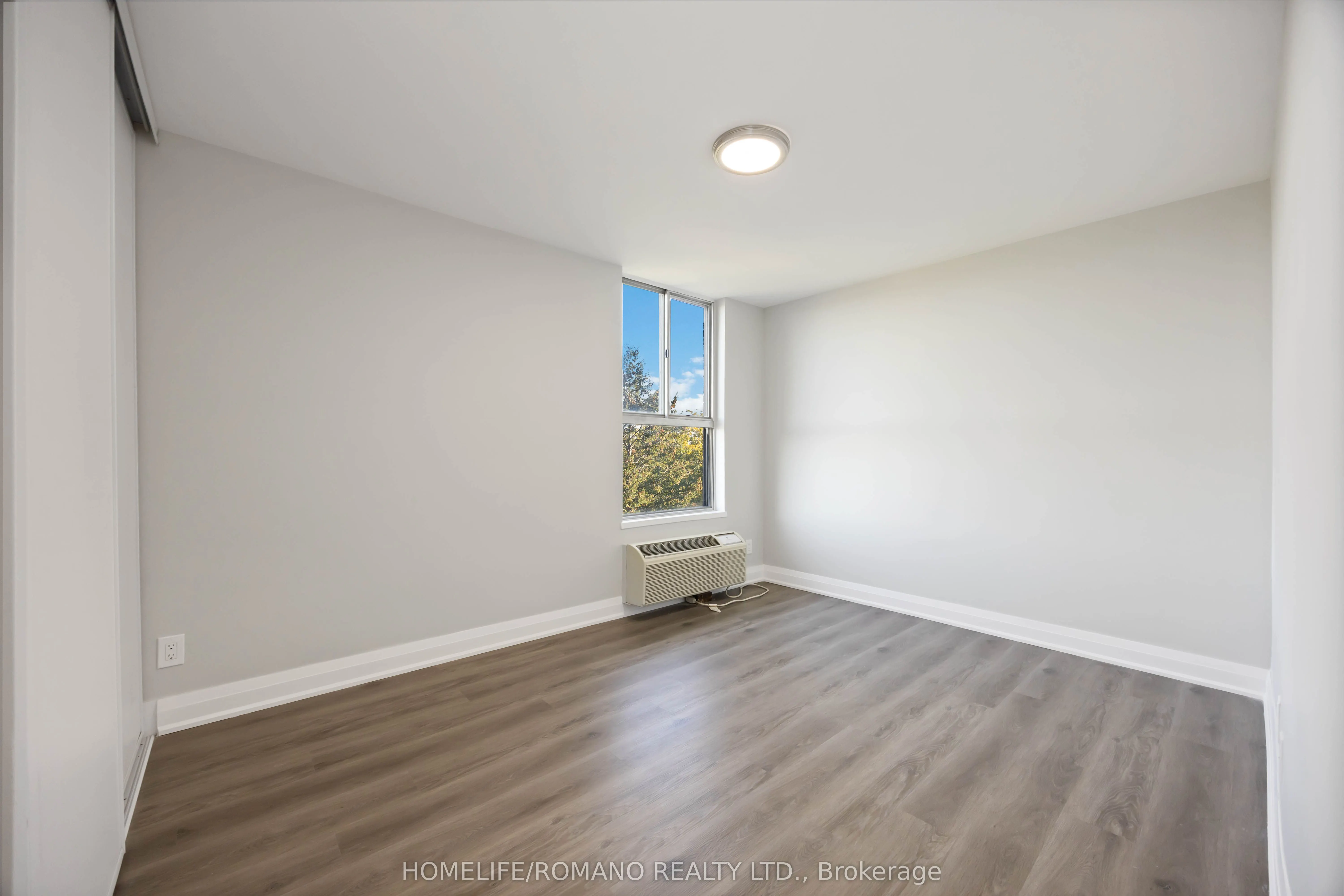 2835 Islington Avenue, #501