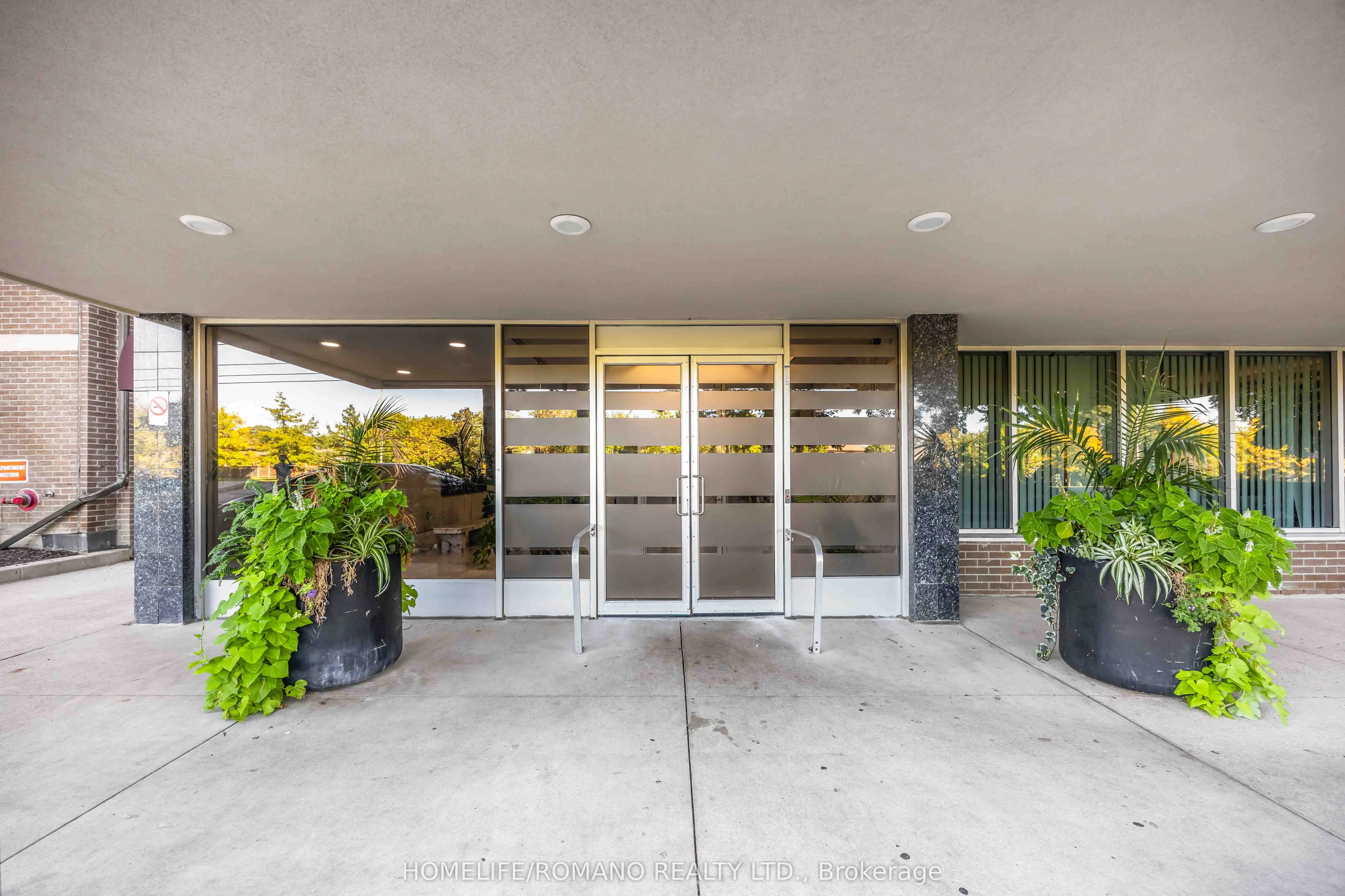 2835 Islington Avenue, #501