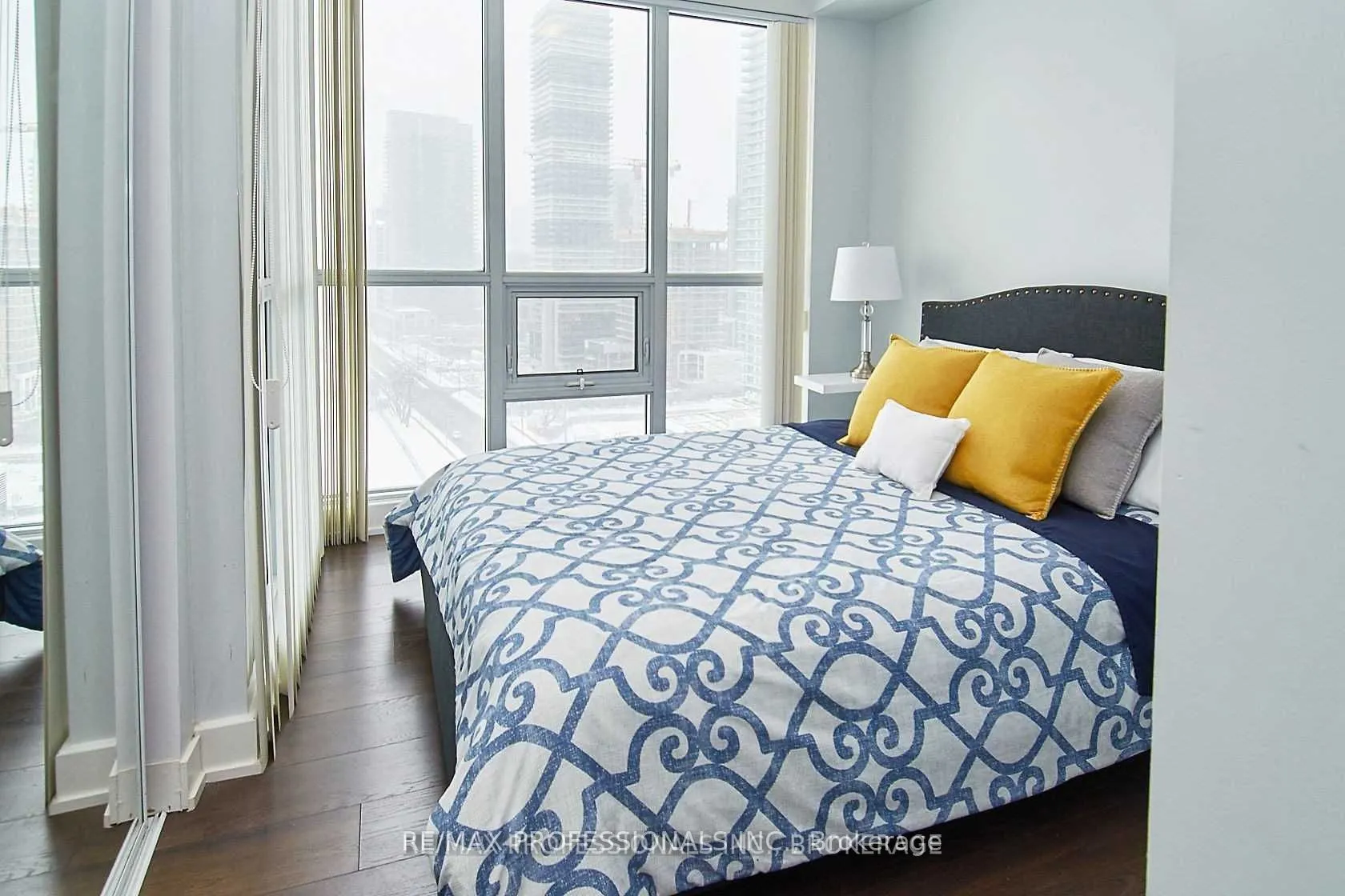 2200 Lake Shore Boulevard, #2107