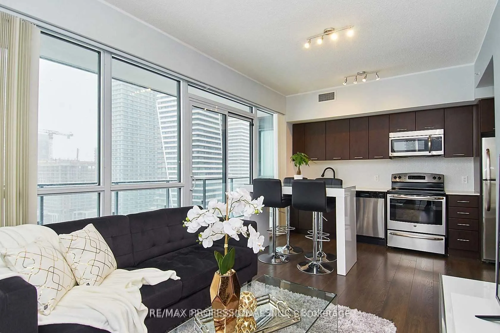 2200 Lake Shore Boulevard, #2107