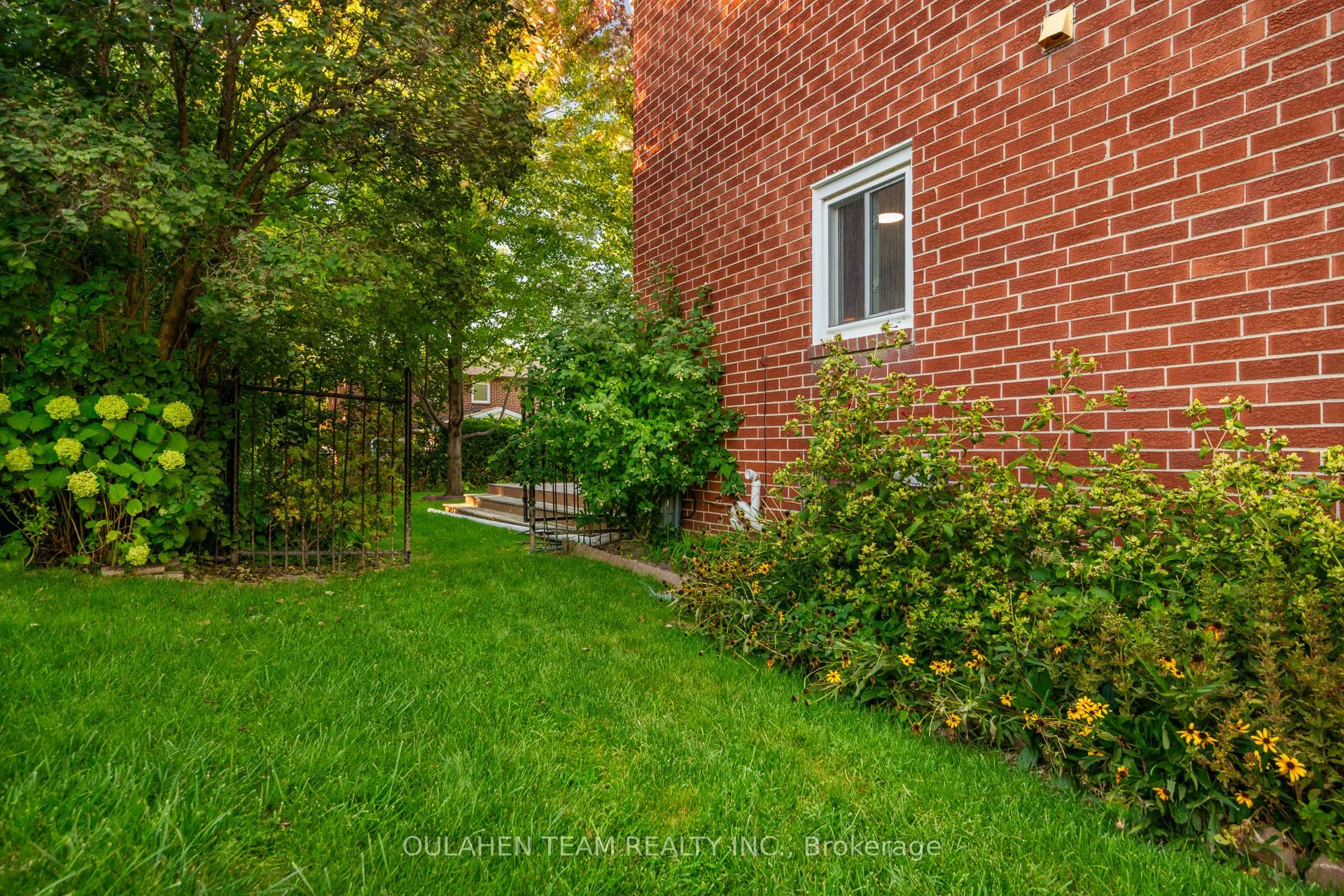 1769 Maple Ridge Drive