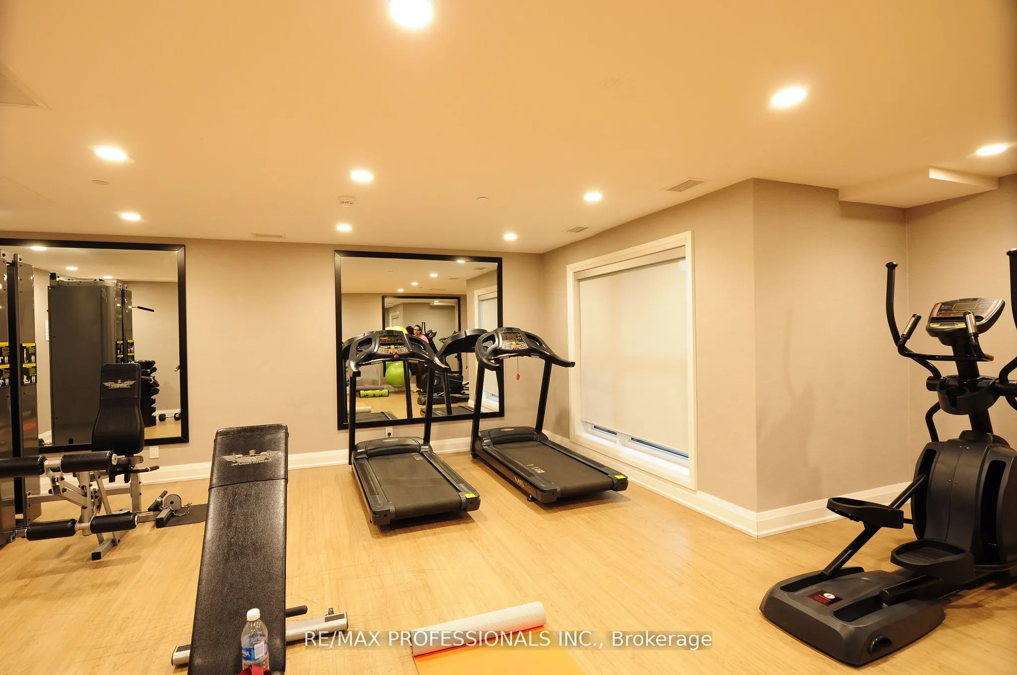 128 Grovewood Common, #210