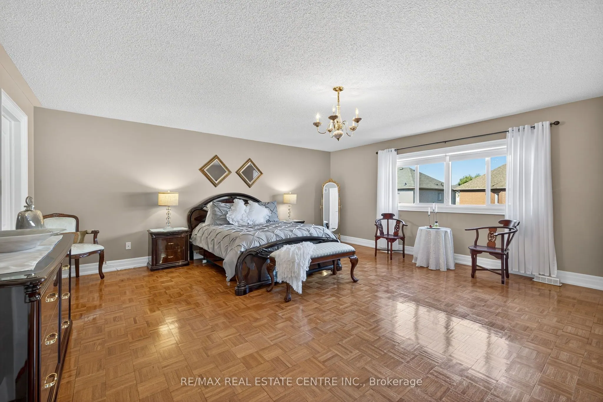 7 Larkmead Place