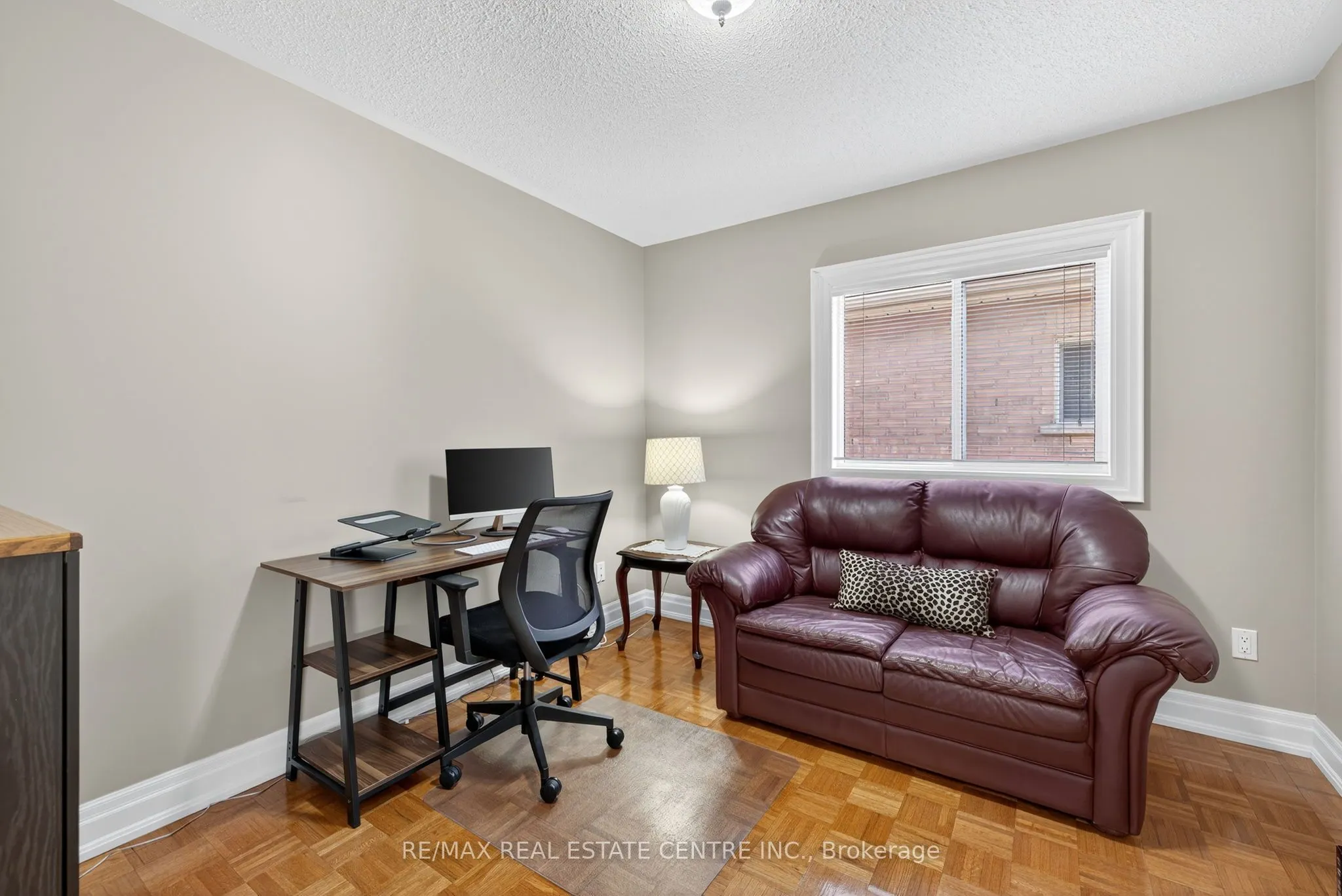 7 Larkmead Place