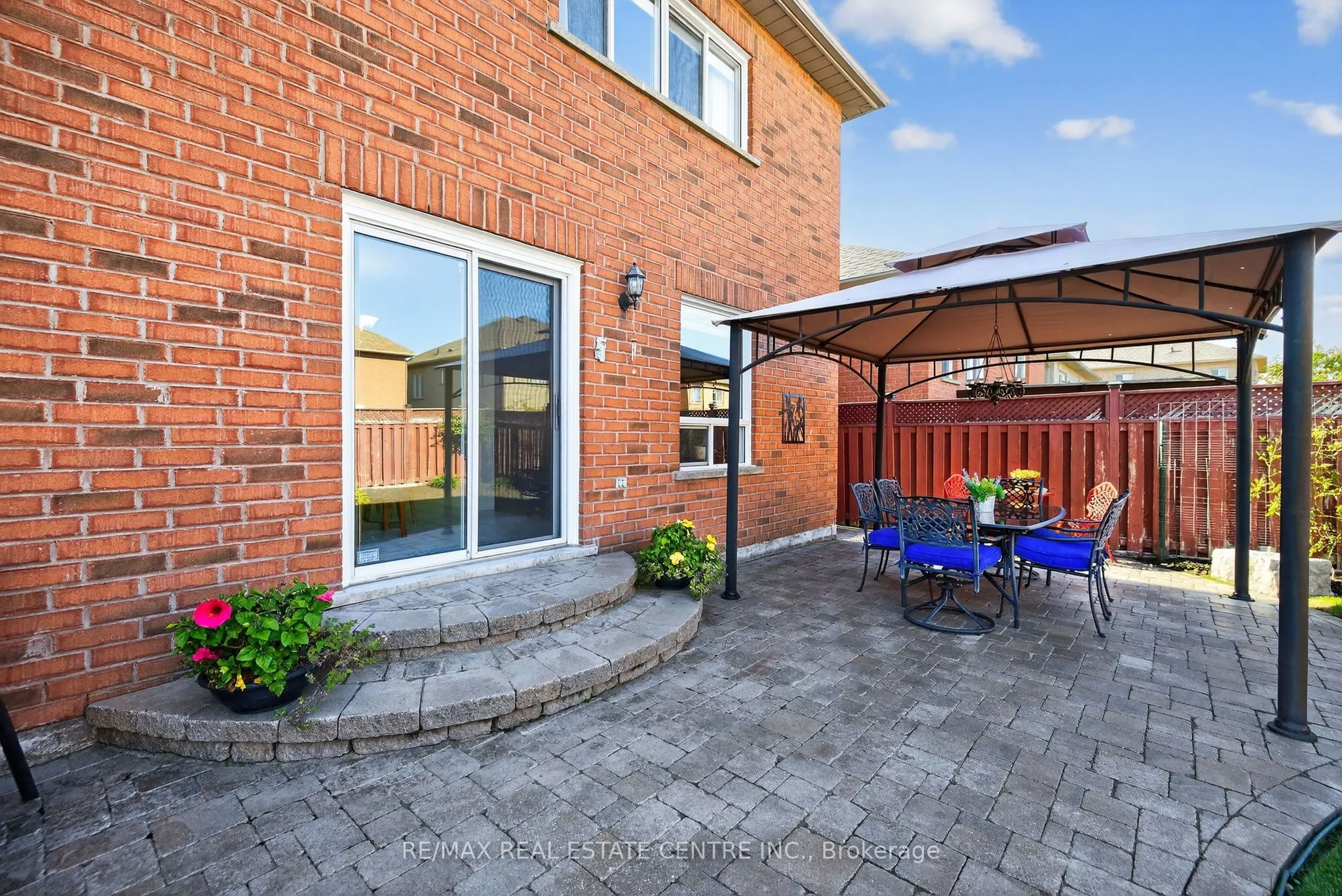 7 Larkmead Place